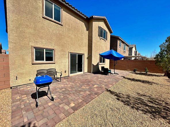 Spacious & Peaceful Home in Gated Community/Pool photo 2