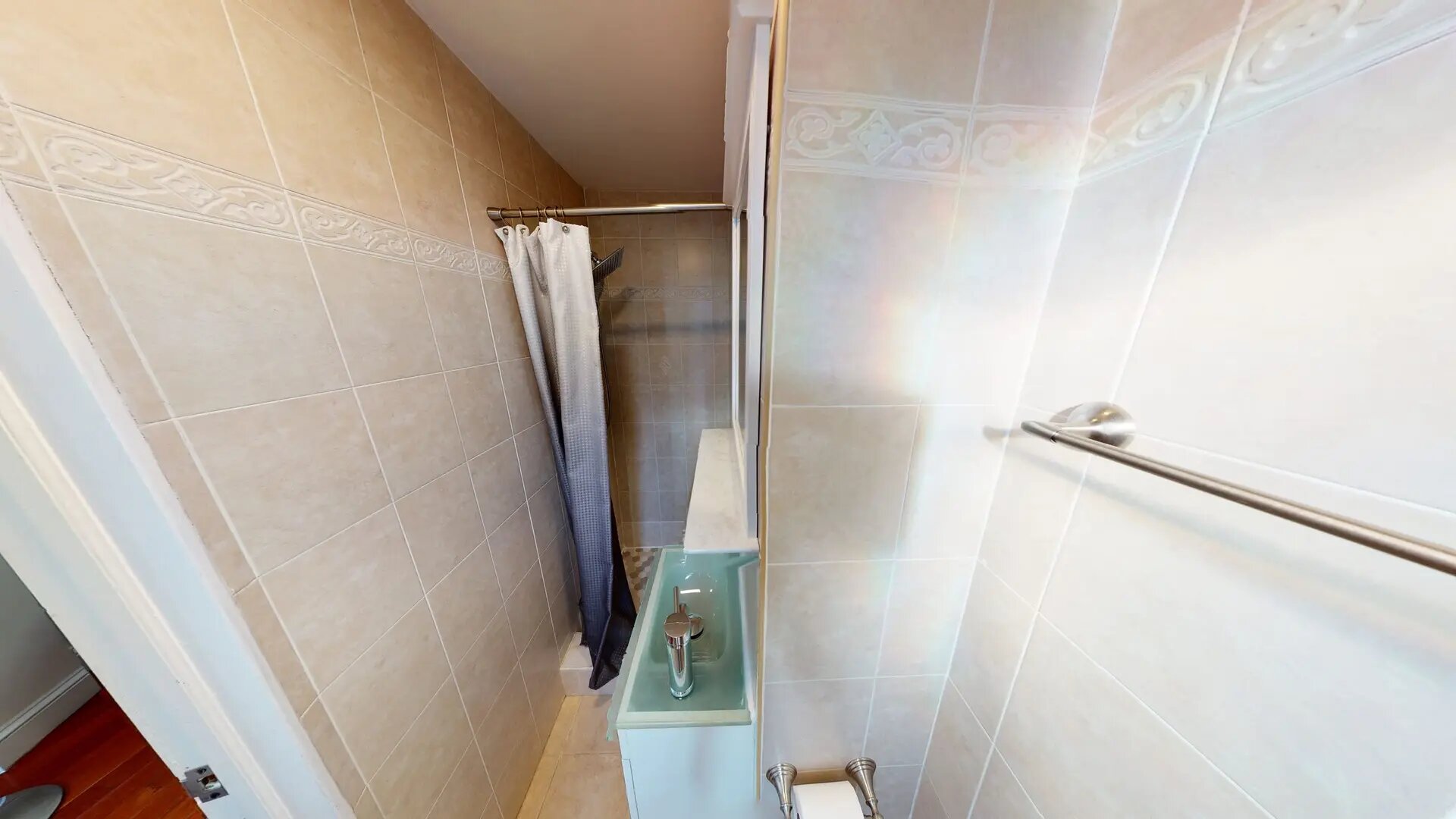 BEAUTIFUL FURNISHED STUDIO APARTMENT  photo 3