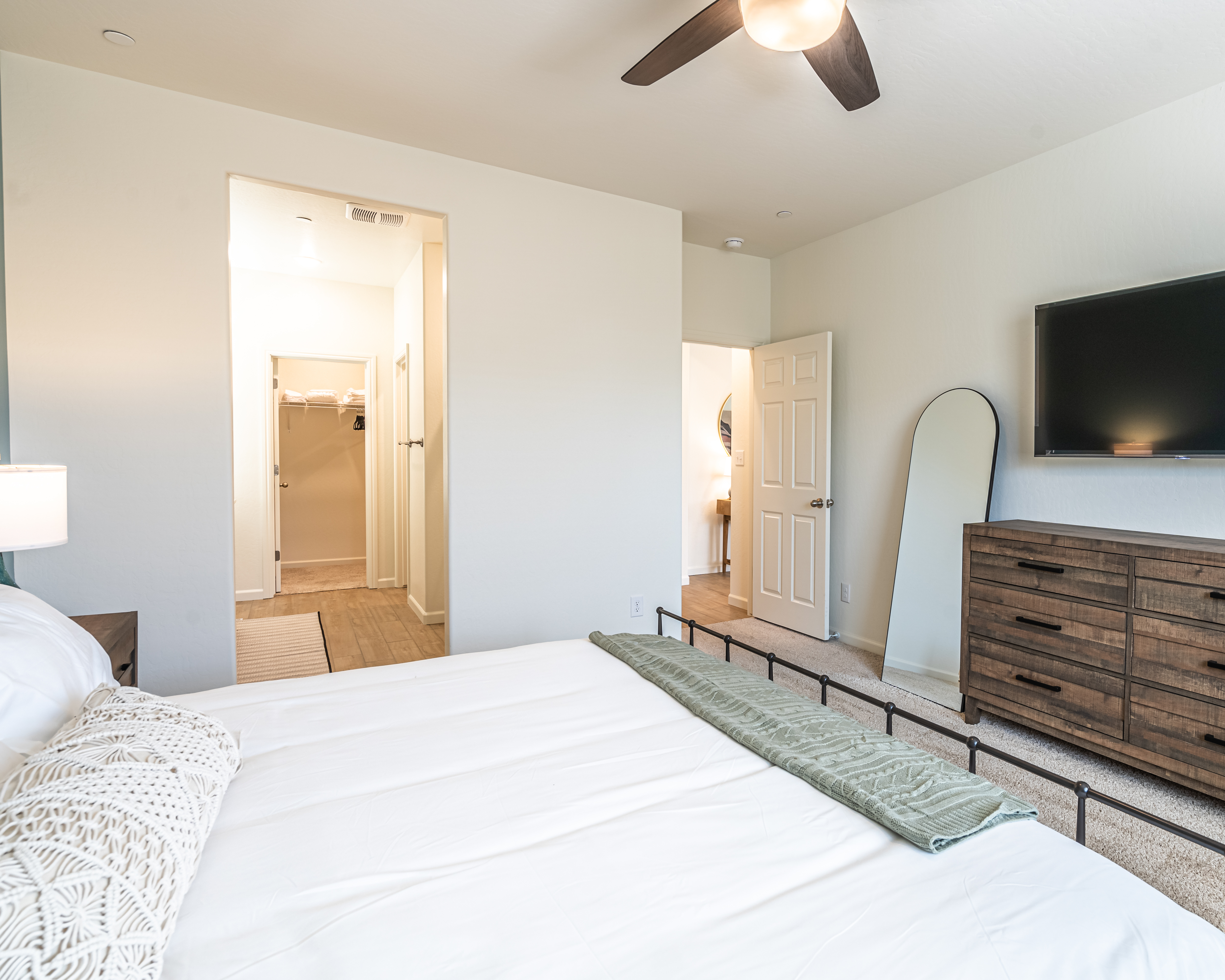 Fresno/Clovis, Designer Furnished 4 Bed Built 2023 photo 5