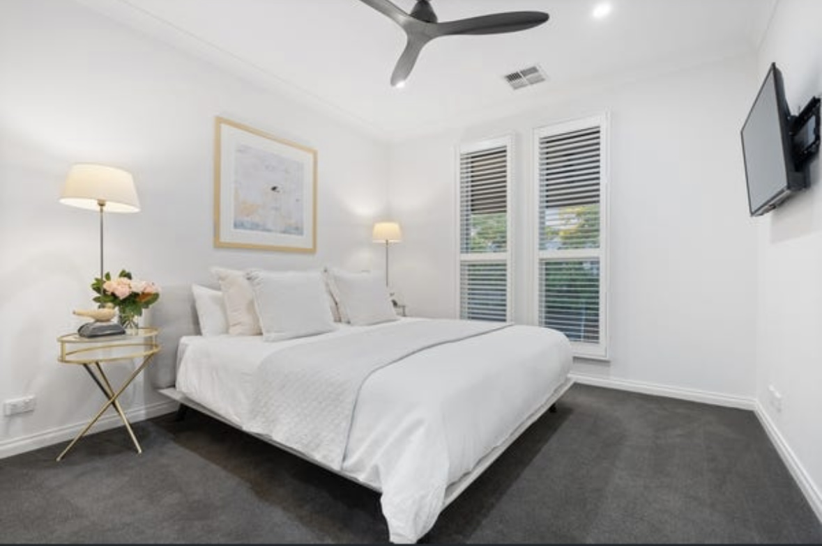 3 Bedroom Executive Home in Adelaide photo 5
