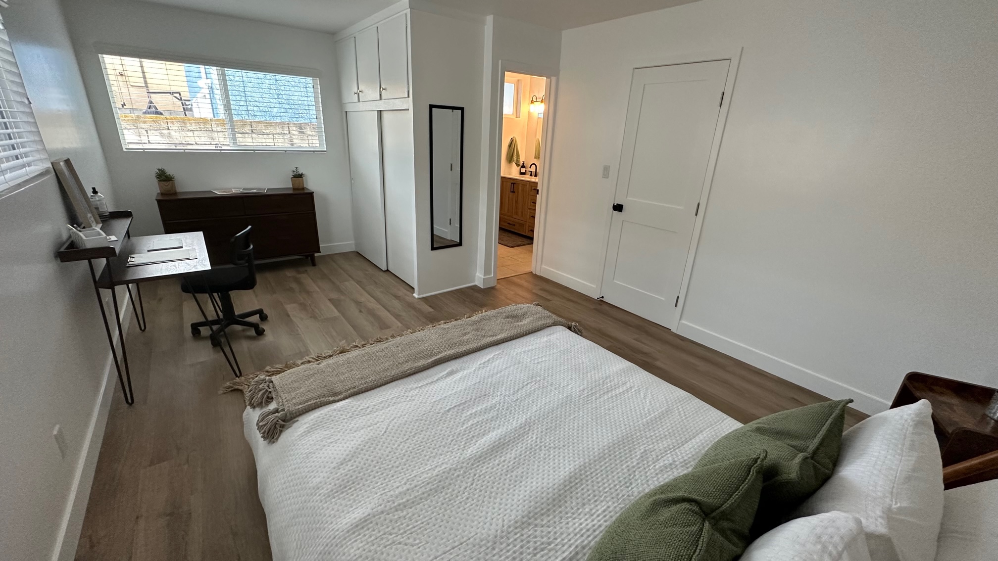 Welcoming 3BD/2BA Home- Close to SpaceX,LAX &more! photo 5