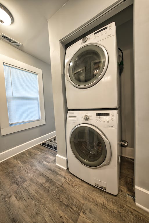 "Executive Oasis: High-end Corporate Suite”! photo 2