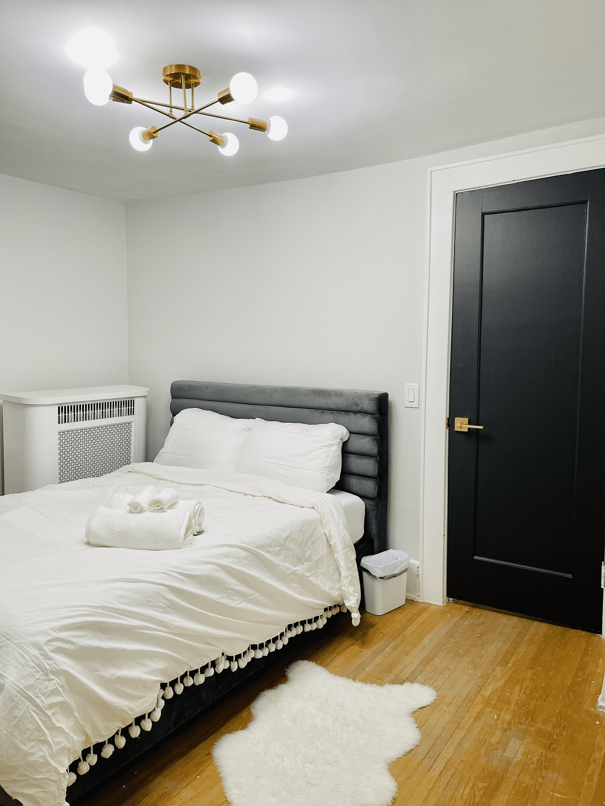 Modern 3bed 1.5 bath with king master photo 4