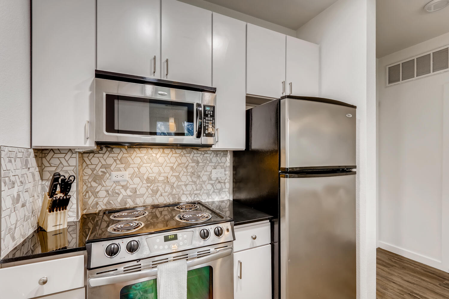 Bindel | South Congress | 30+ night stays! photo 4