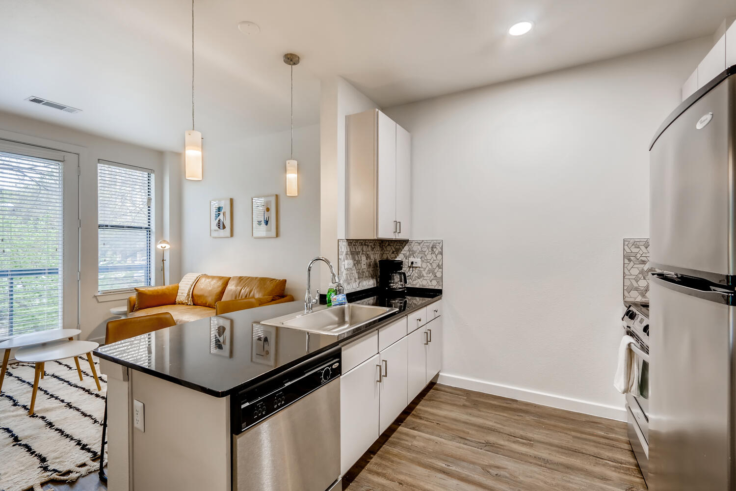Bindel | South Congress | 30+ night stays! photo 5