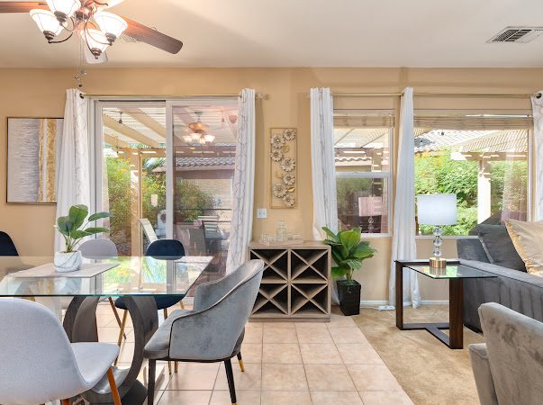 Large Home in Gated Golf Course Community  photo 4