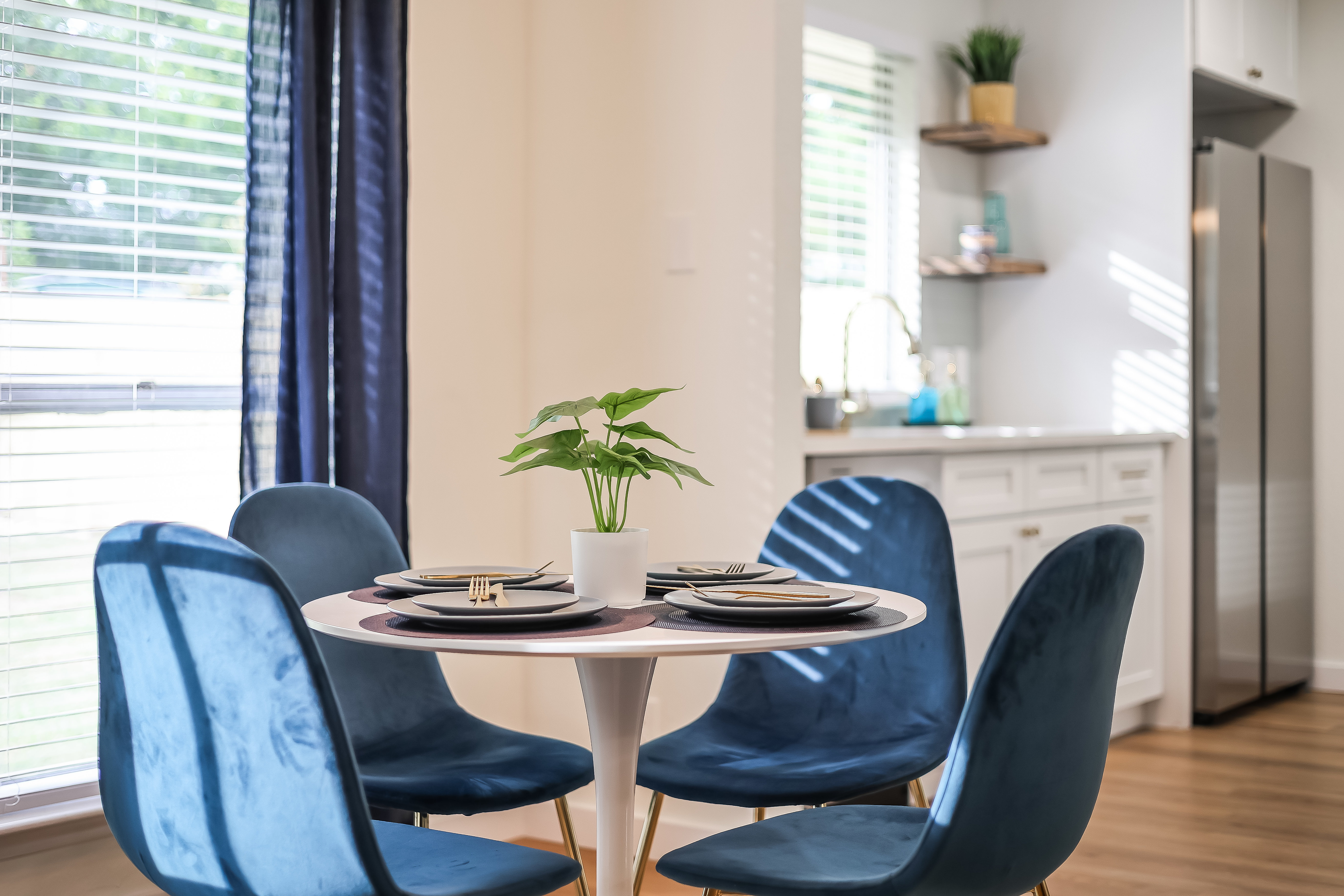 NEW Blue Mod Twin Retreat by Domain photo 4