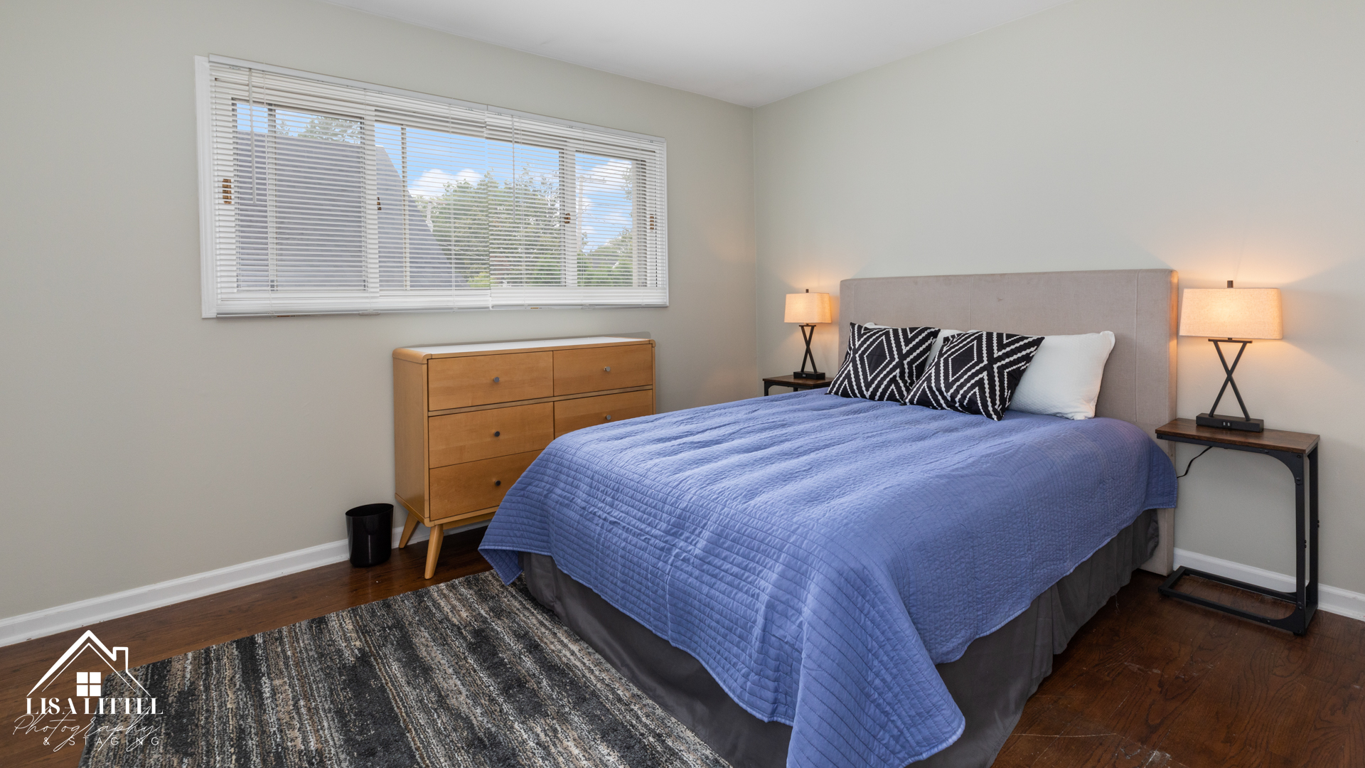 Coveted Location: Downtown Lake Forest 3/2.5 Duplx photo 5