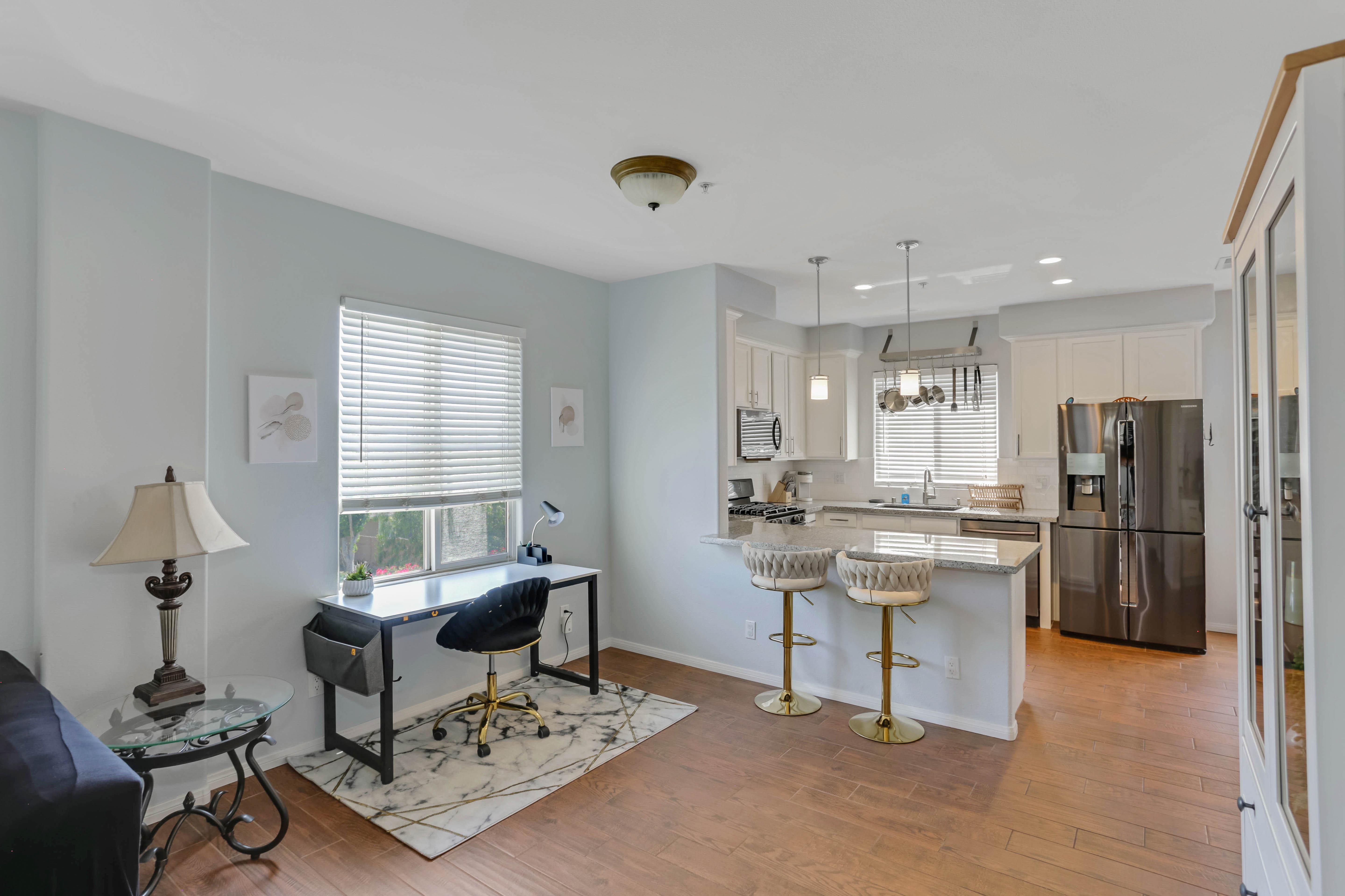Central Townhouse, 3 Bed - Garage, W/D, HVAC photo 4