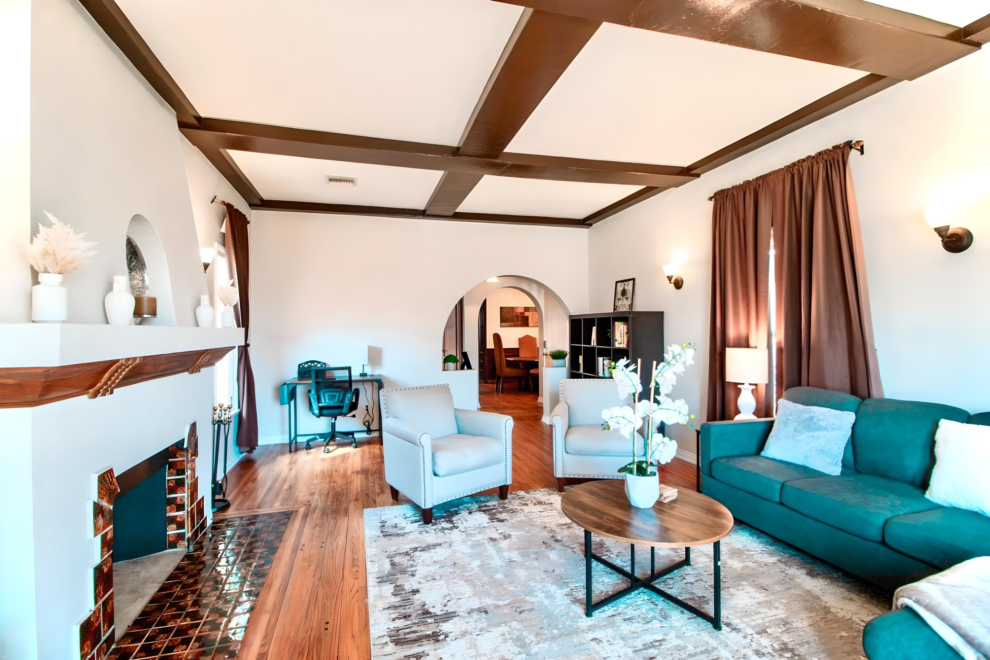 Enchanting Spanish Abode 3BD Near LAX, Kia, SoFi photo 3