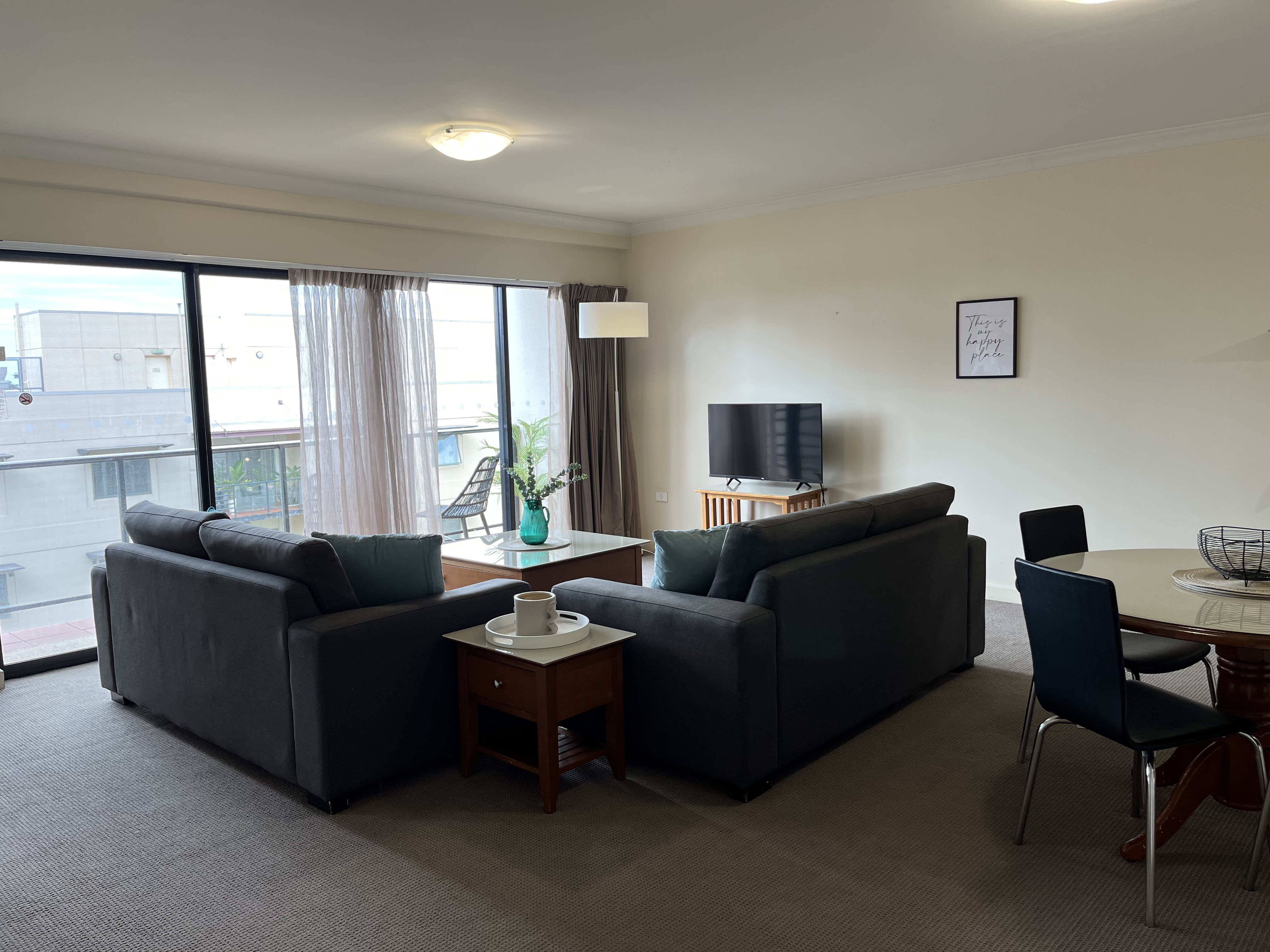 501 Sky High CBD Style with Parking+Pool photo 5