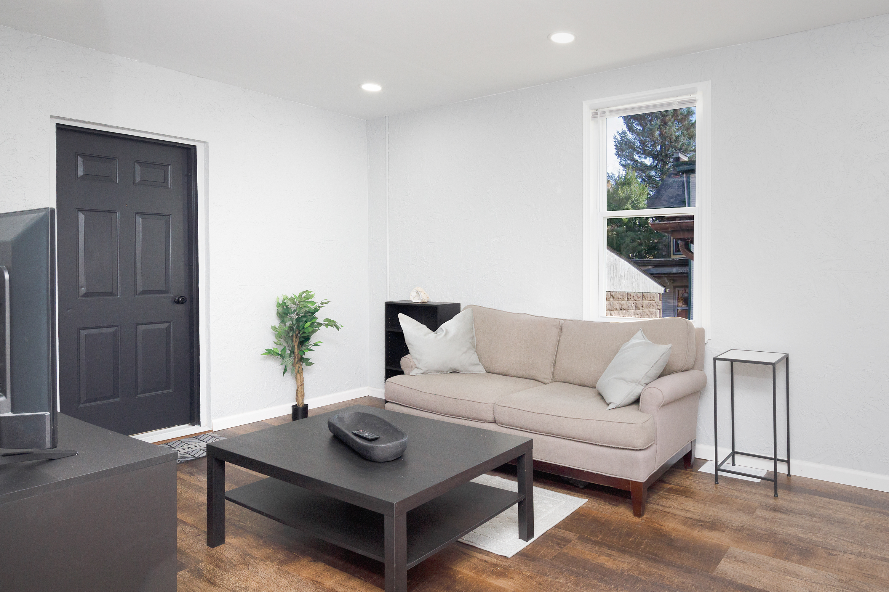 Newly Remodeld Apartment in Regent Square photo 2
