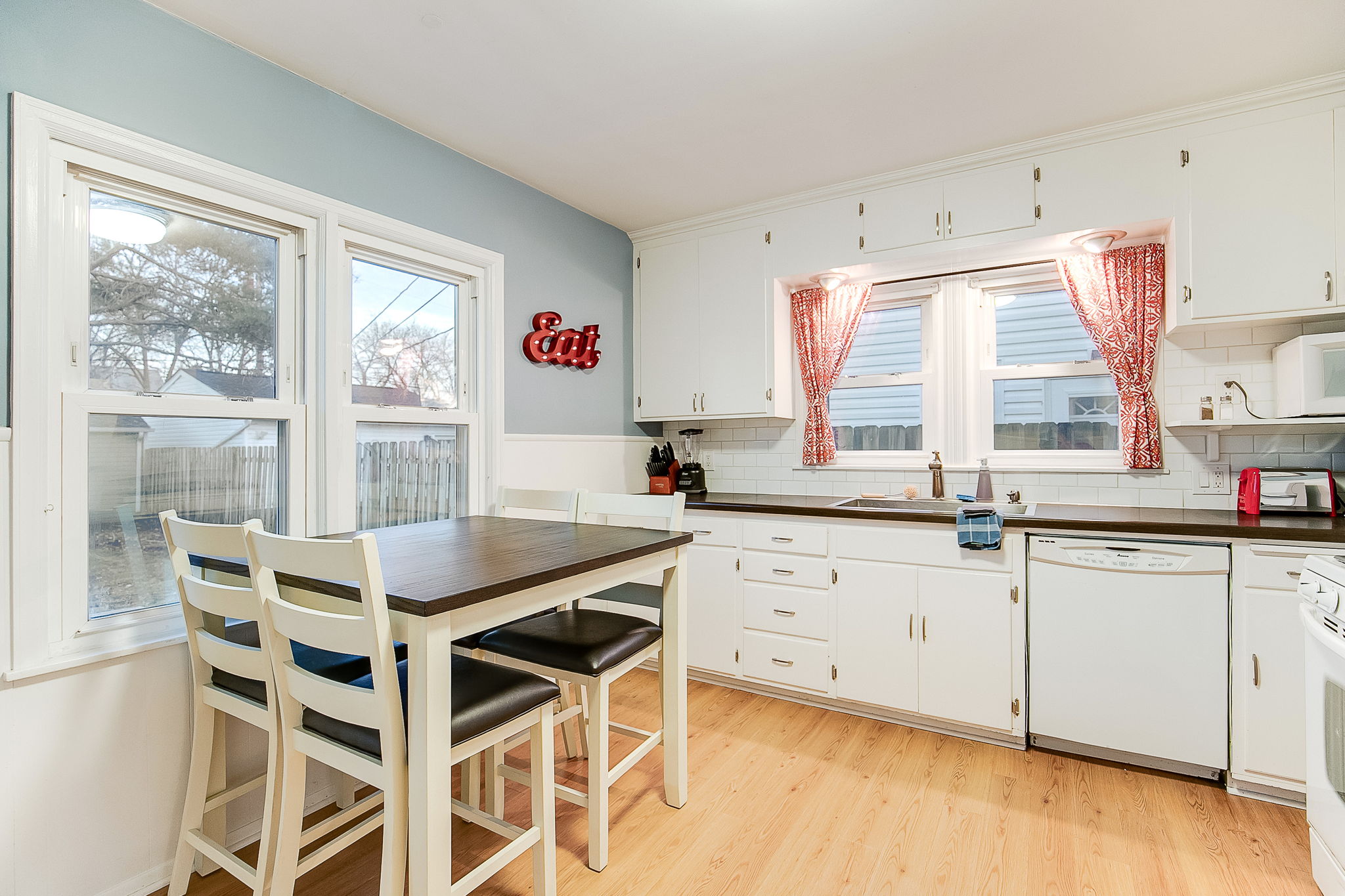 Homey Haven: Pet friendly Home Welcomes You! photo 2
