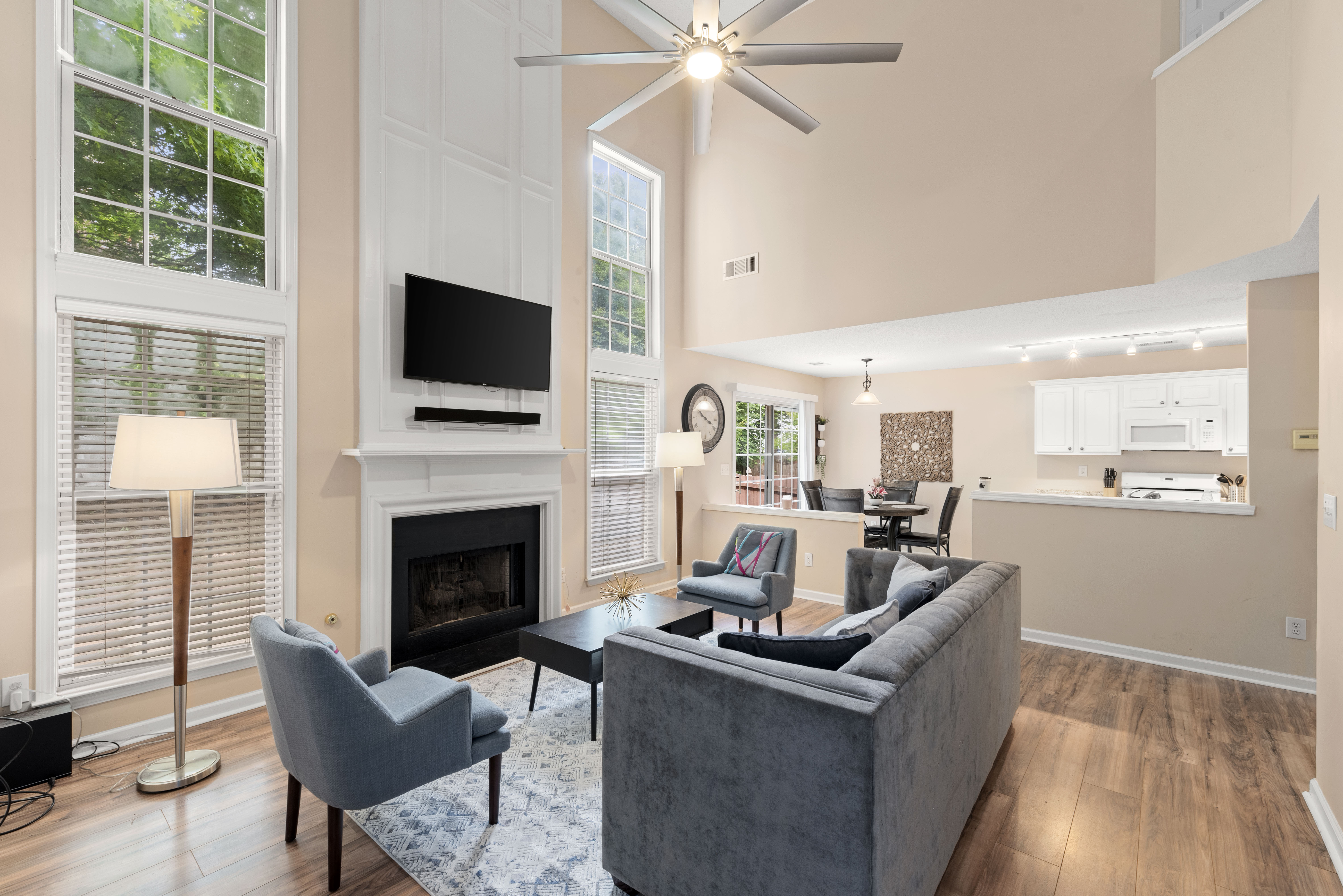 Splendid Modern Home in Alpharetta photo 5