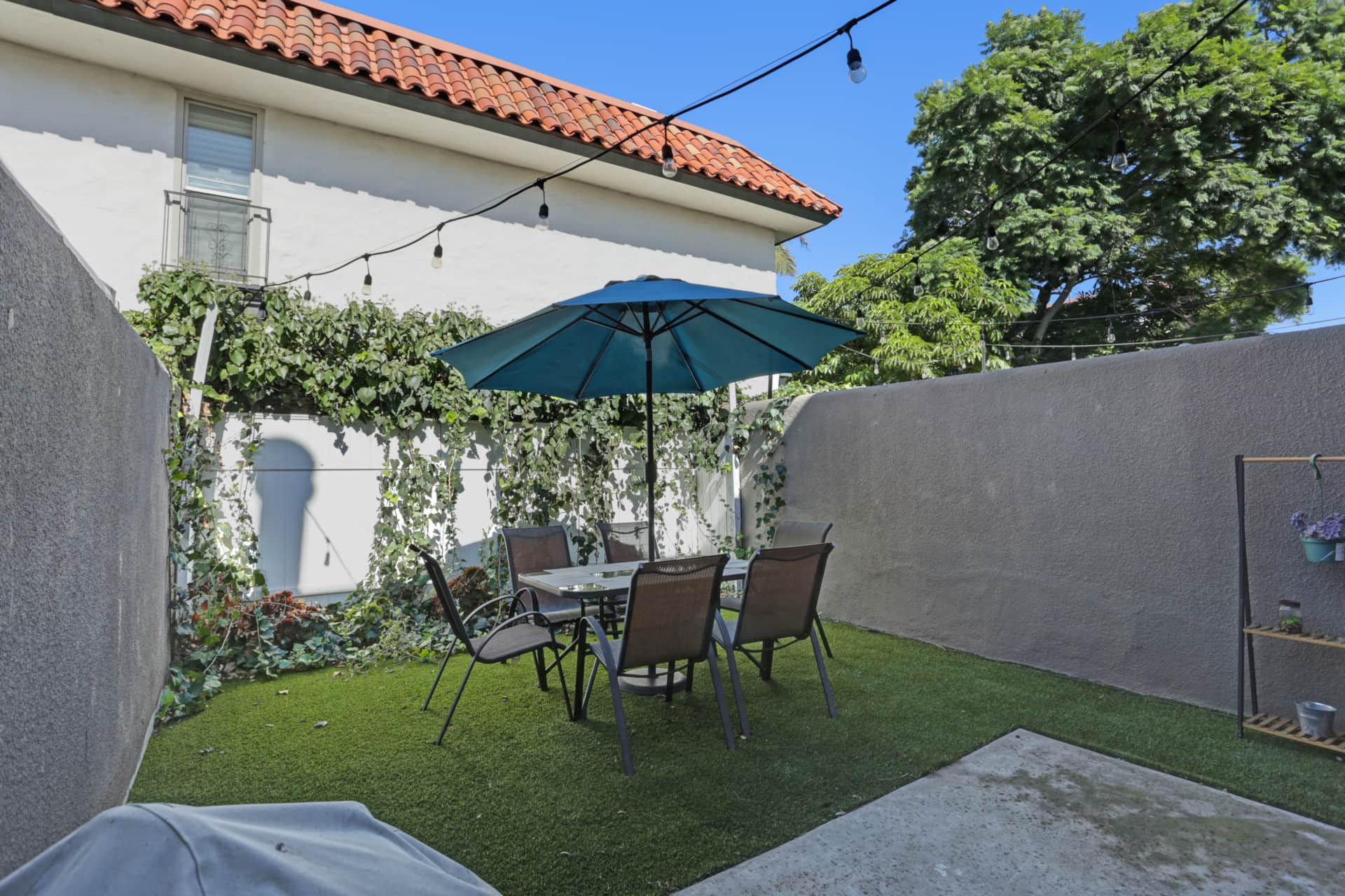 Private Patio | Near Sea World | Resort Amenities photo 4