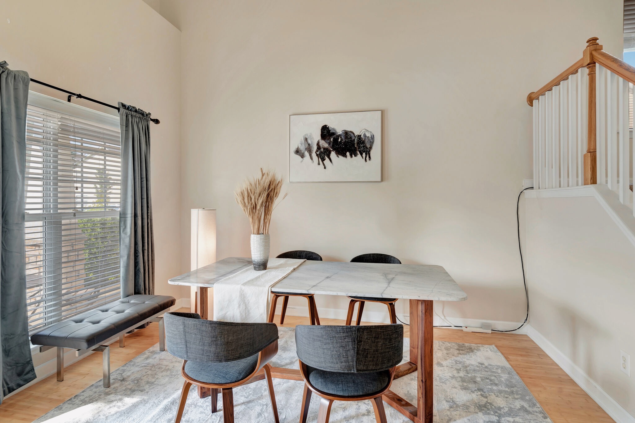Modern Lakeside Gem 15mins to DT 3b2.5b photo 5