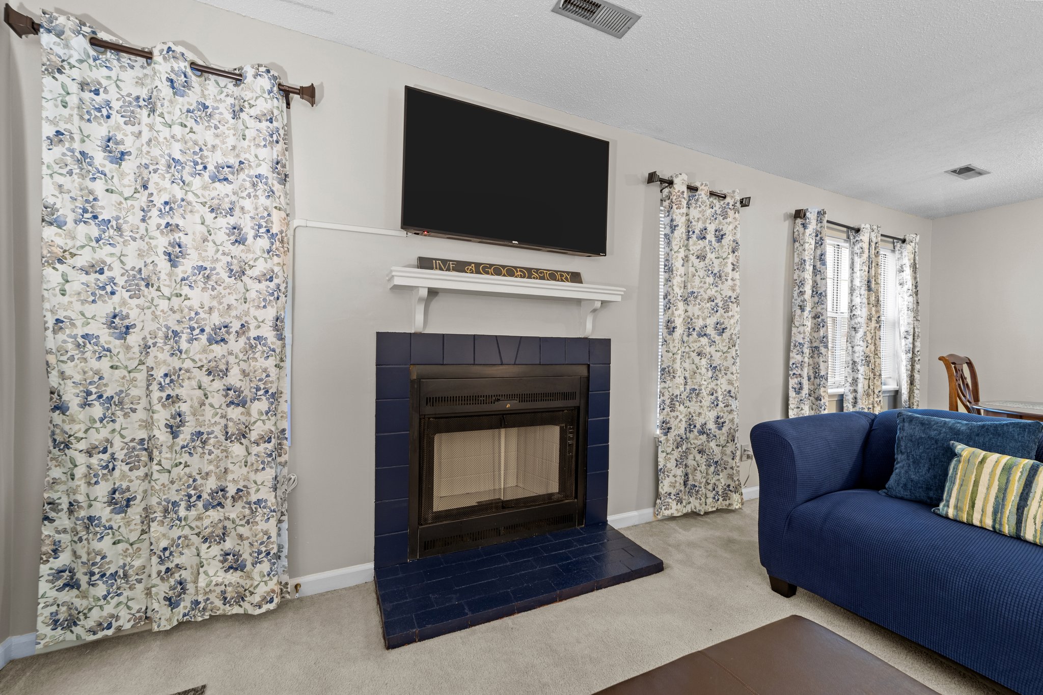Comfortable, Safe and Quiet Condo in Greensboro photo 3
