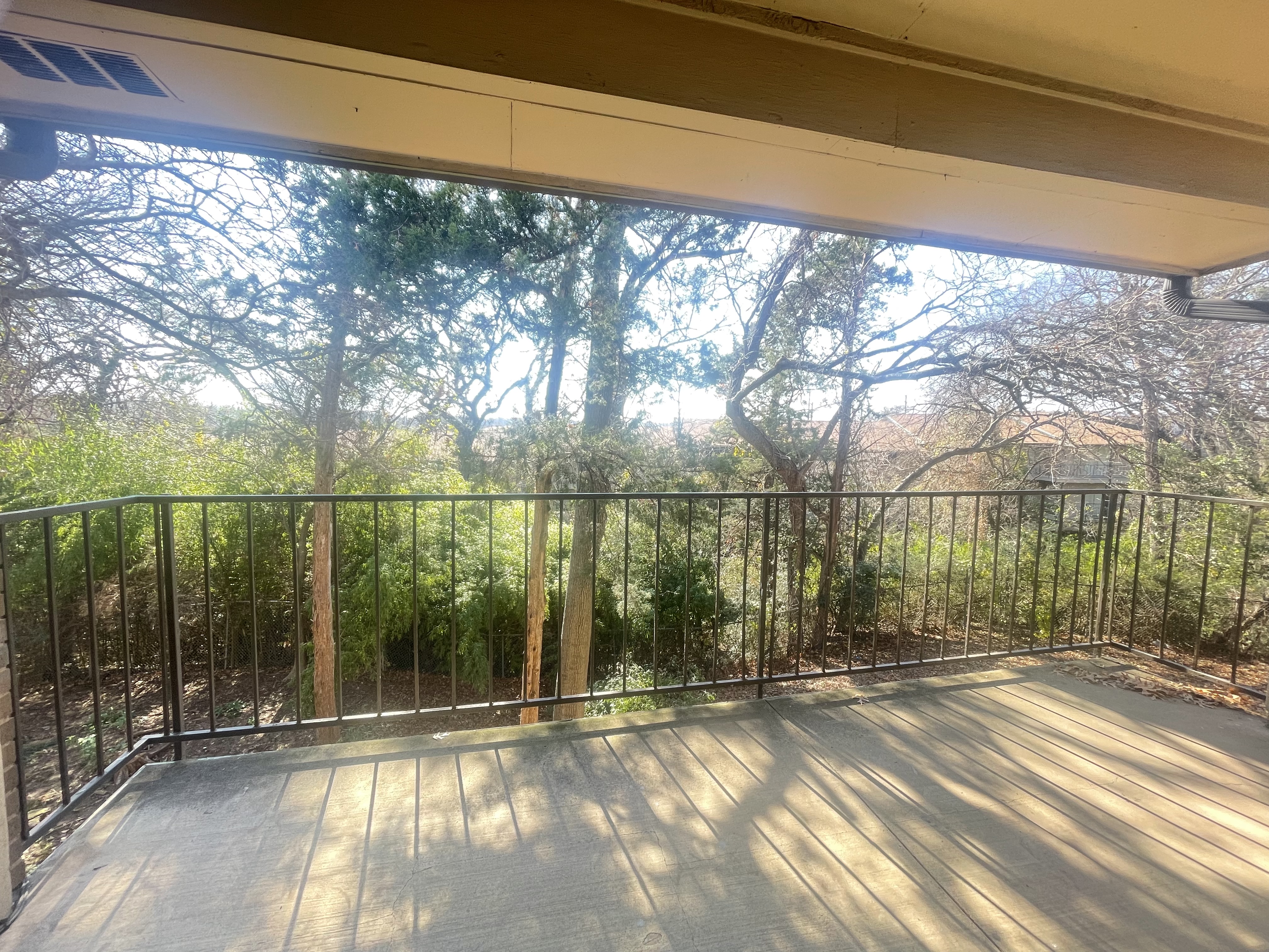 Golf Course Condo Near Downtown/UTSW/Methodist photo 3