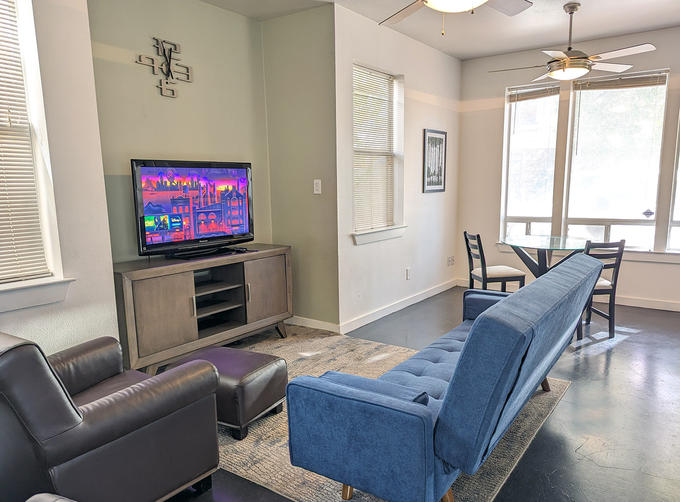1 room in a modern house in a great location! photo 3