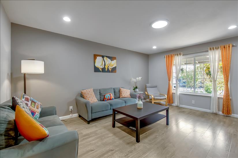 Charming 3BD Oasis w/ Fruit Garden & sunroom photo 5