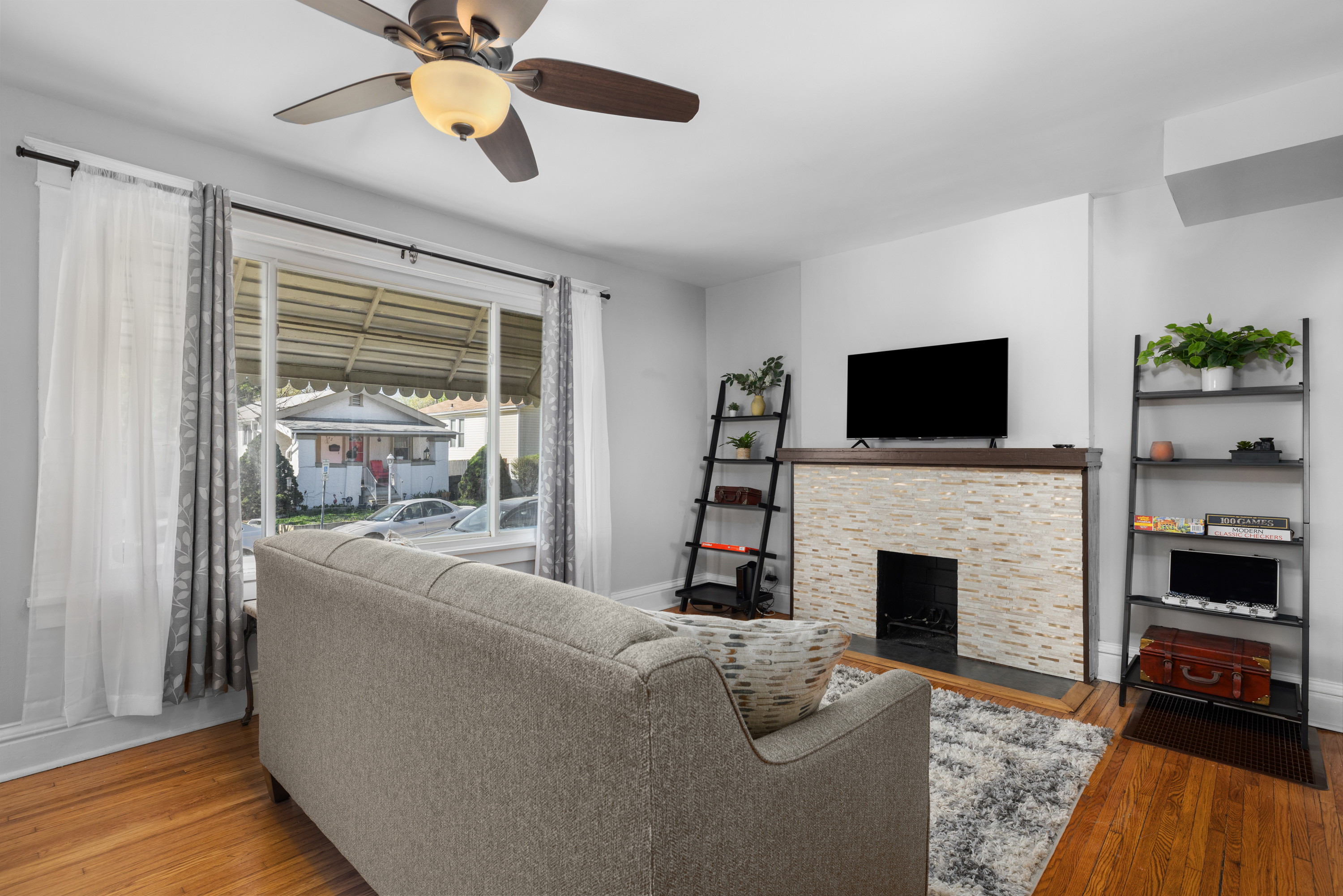 Entire Home/Minutes to Hospitals, WashU, Parks photo 3
