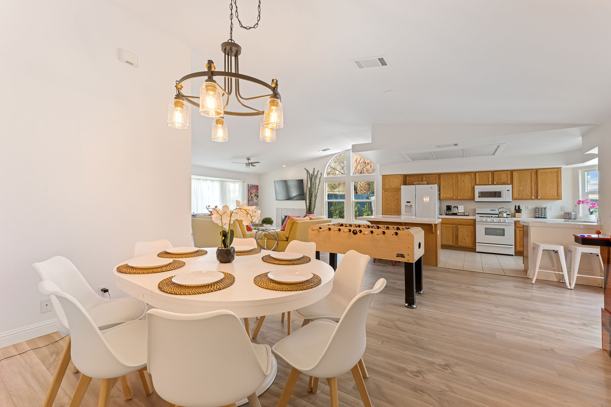Centrally Located Epic House -Home Away From Home photo 5