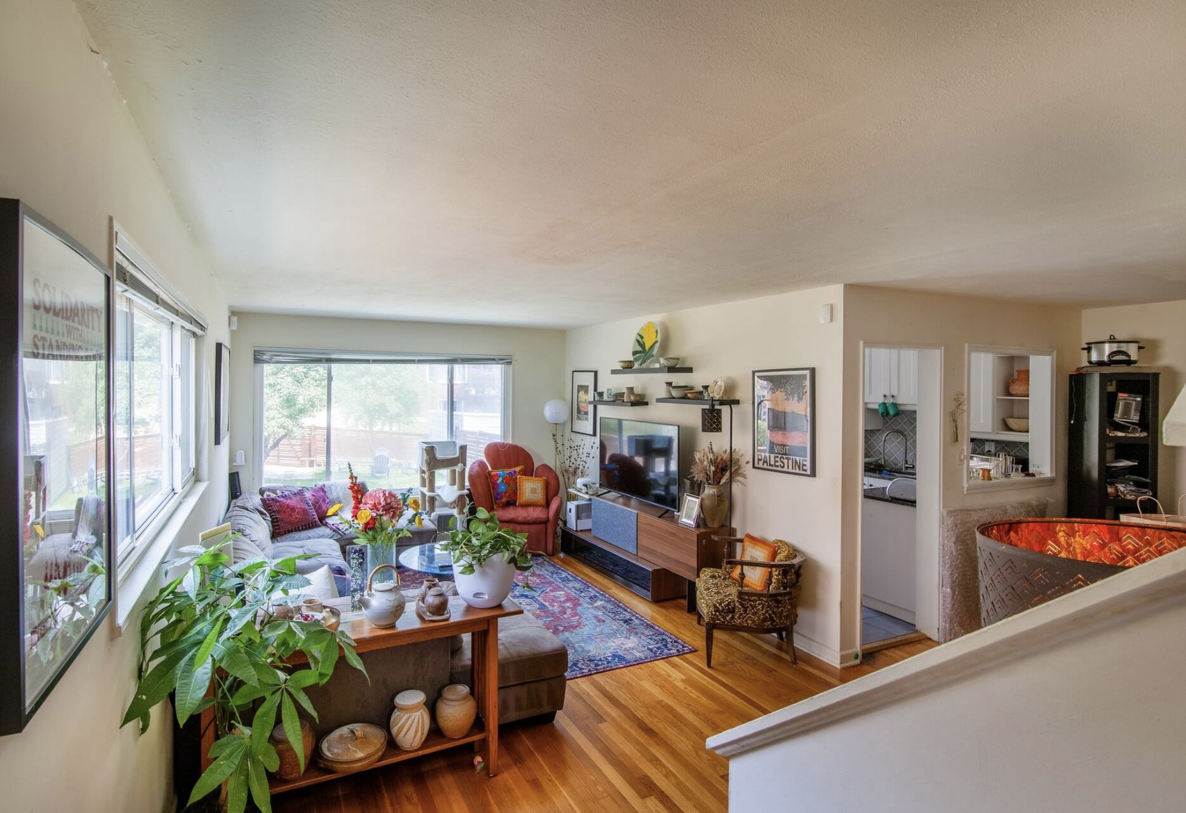 Large Sunny room and Private Bathroom  photo 5