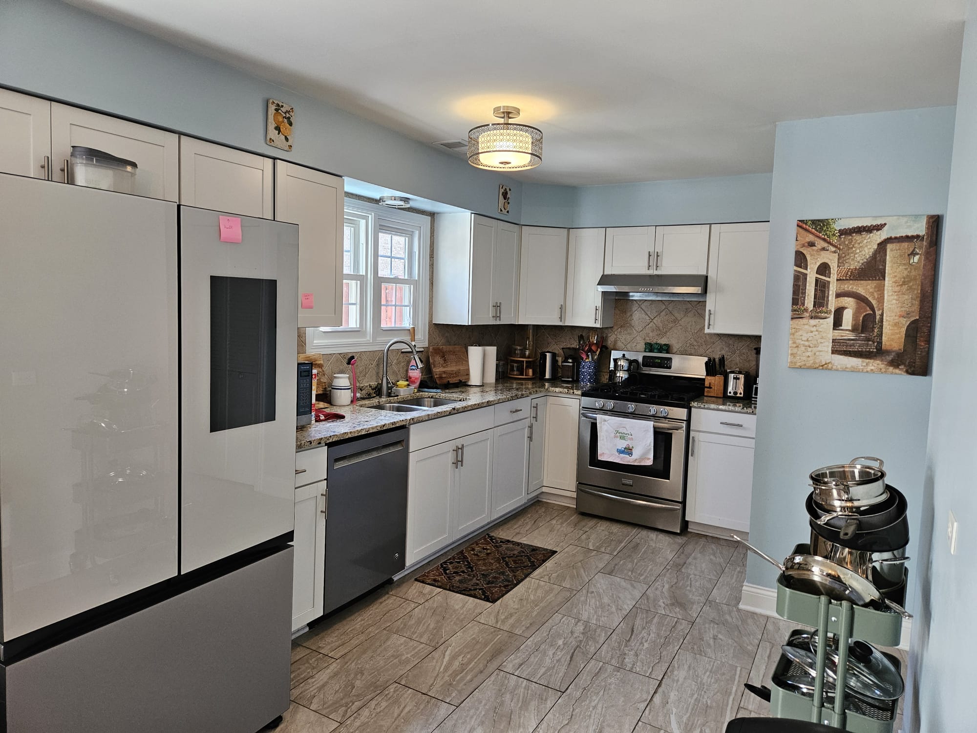 Comfy cozy convenient stay photo 5