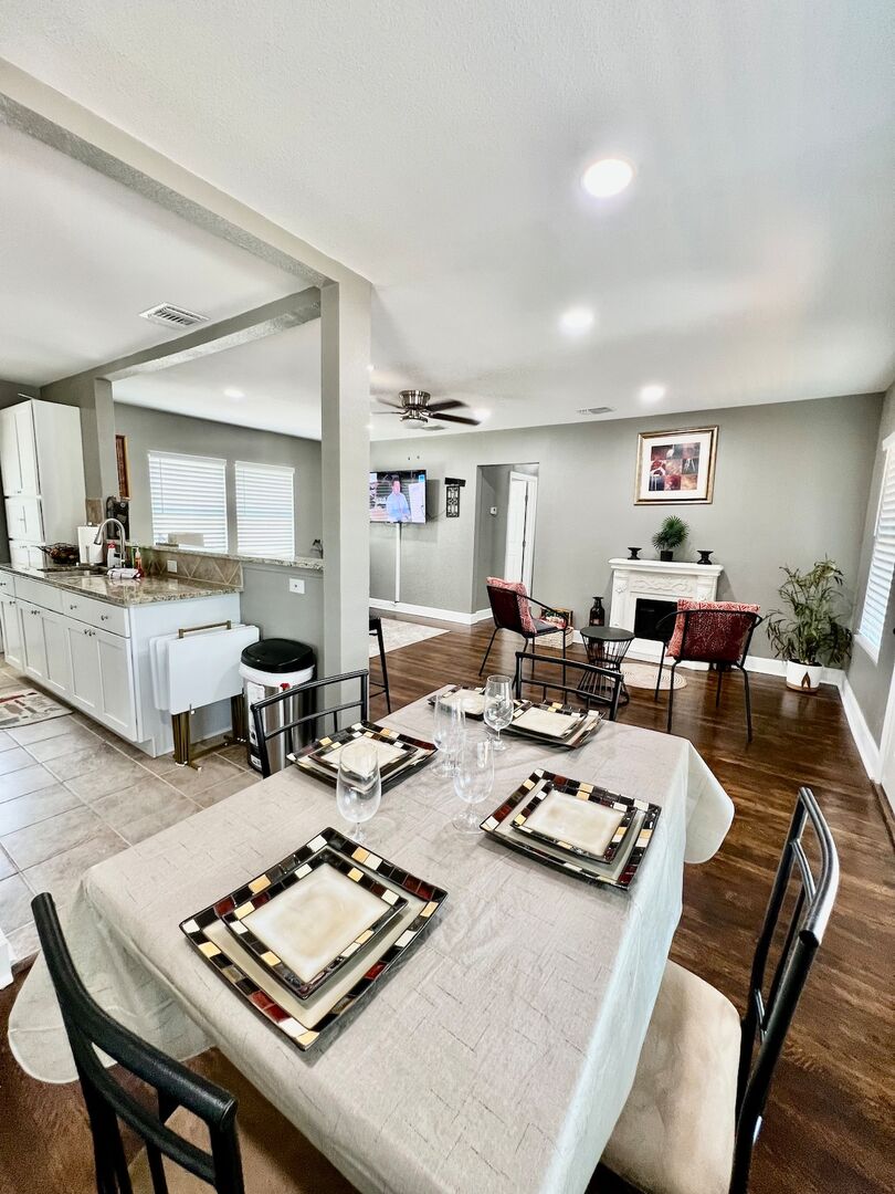 210-940-4224 · New Home by Woodlawn Lake! photo 3