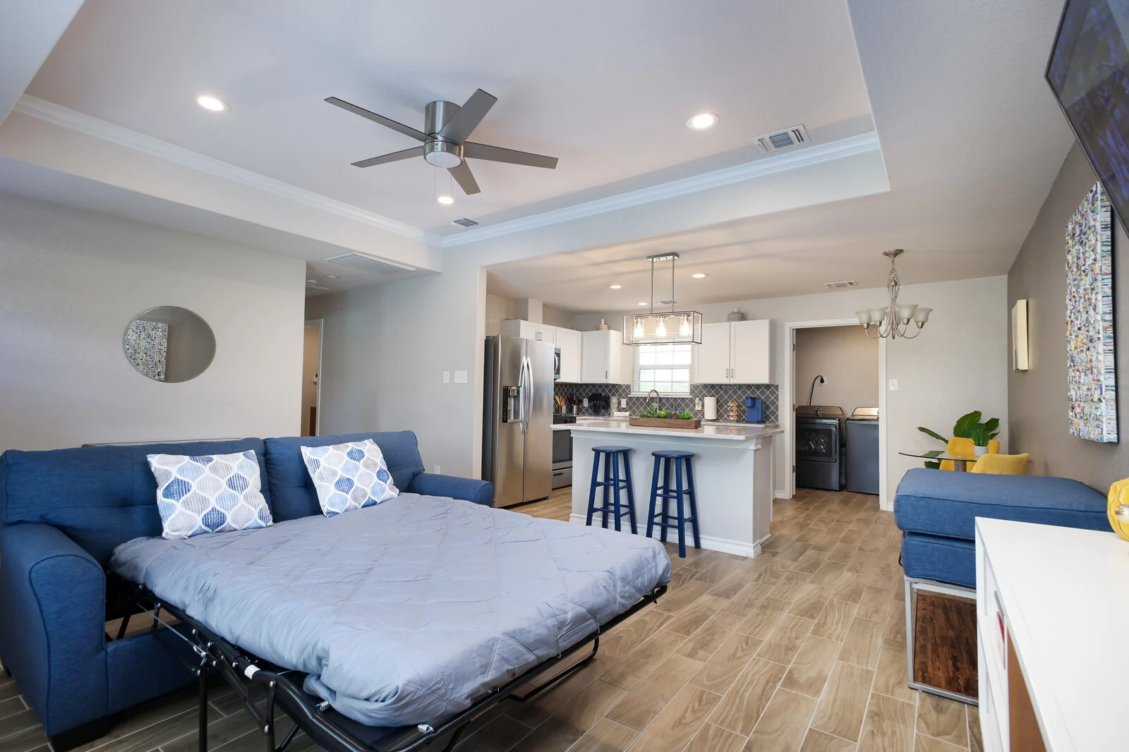 210-940-4224 ·Housing by Lackland, Fully Furnished photo 4