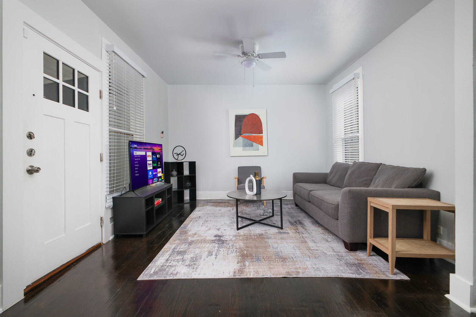 210-940-4224 · Alamo District Furnished Hideaway photo 2