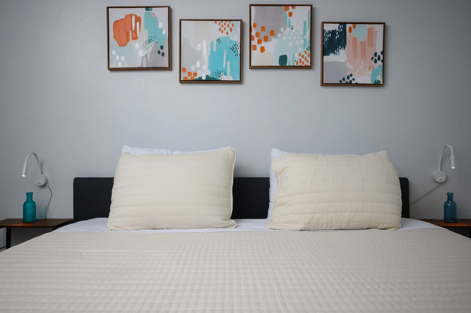 210-940-4224 · Historic Furnished Haven Getaway photo 4