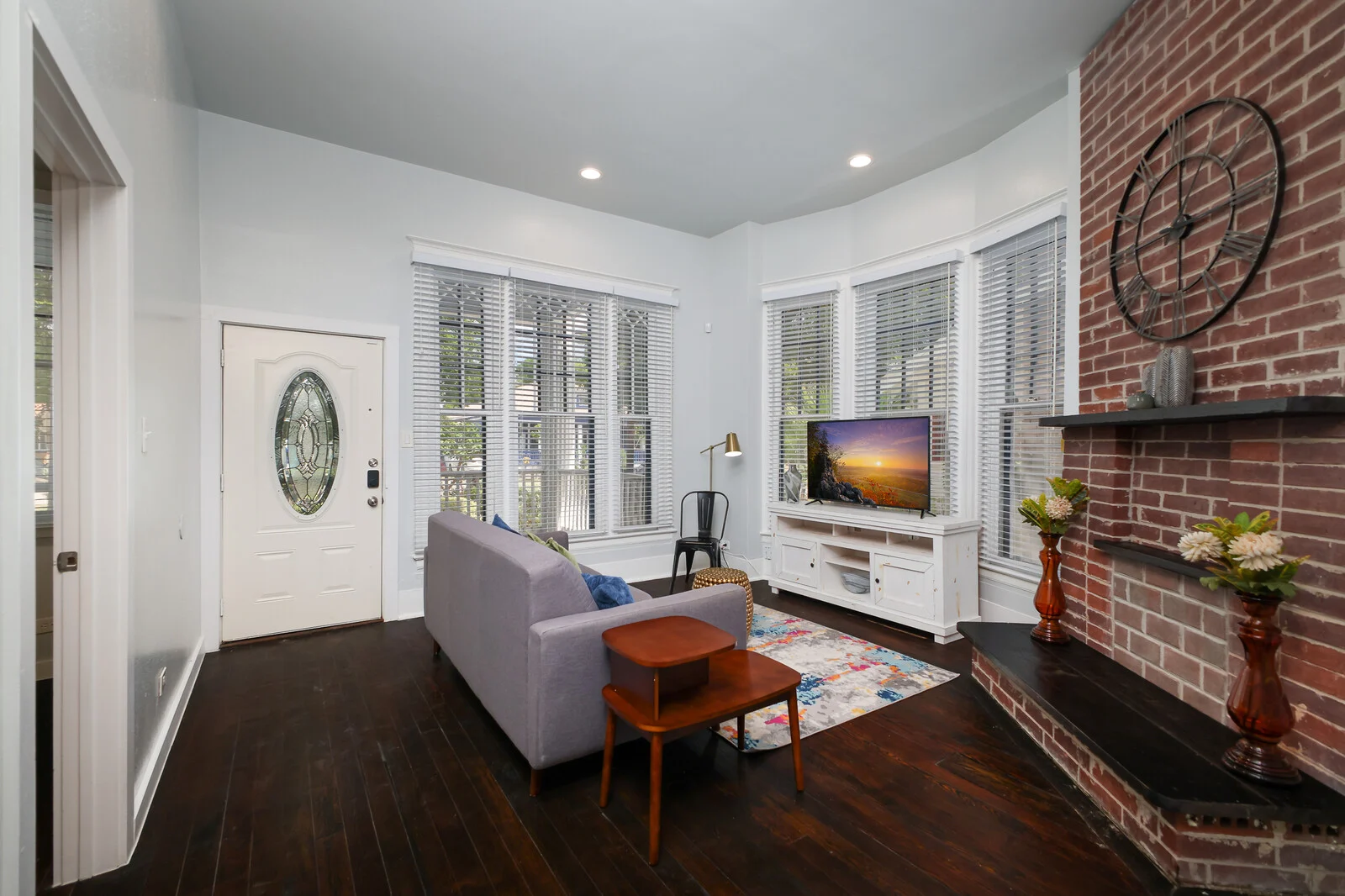 210-940-4224 · Historic Furnished Haven Getaway photo 2