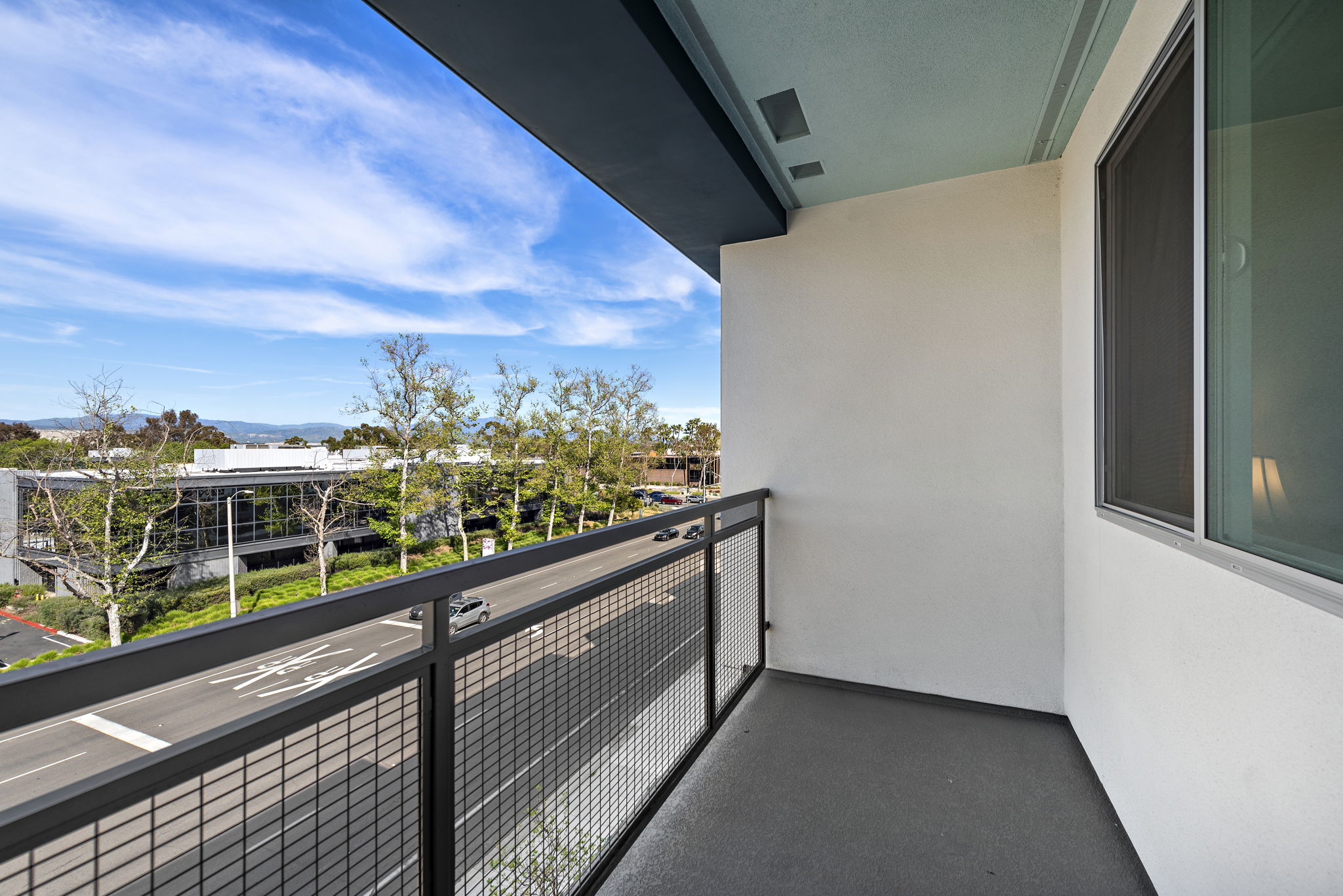 3 Bedroom Beauty Located in the heart of Irvine photo 4