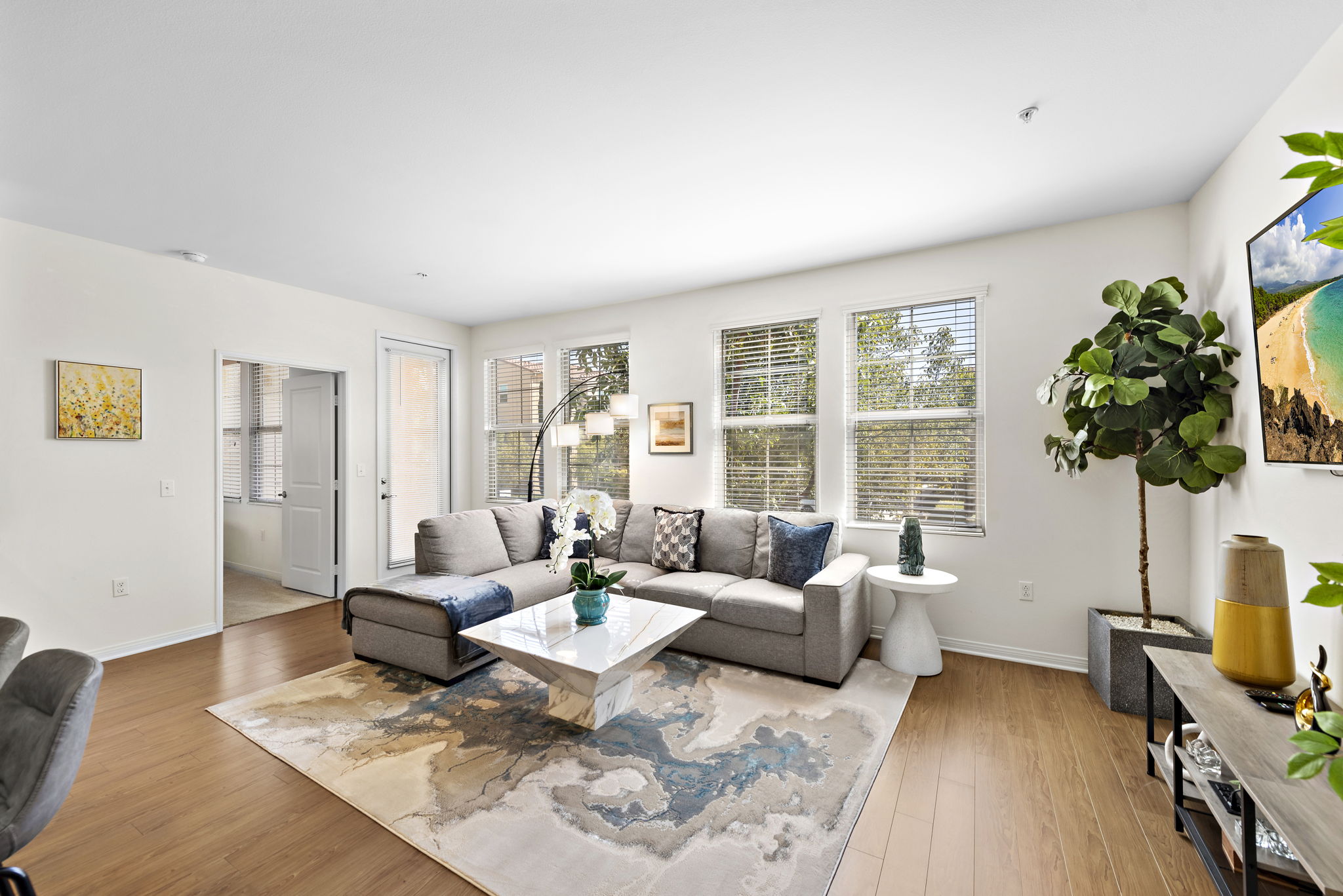 Lux Apartment Next To Spectrum photo 2