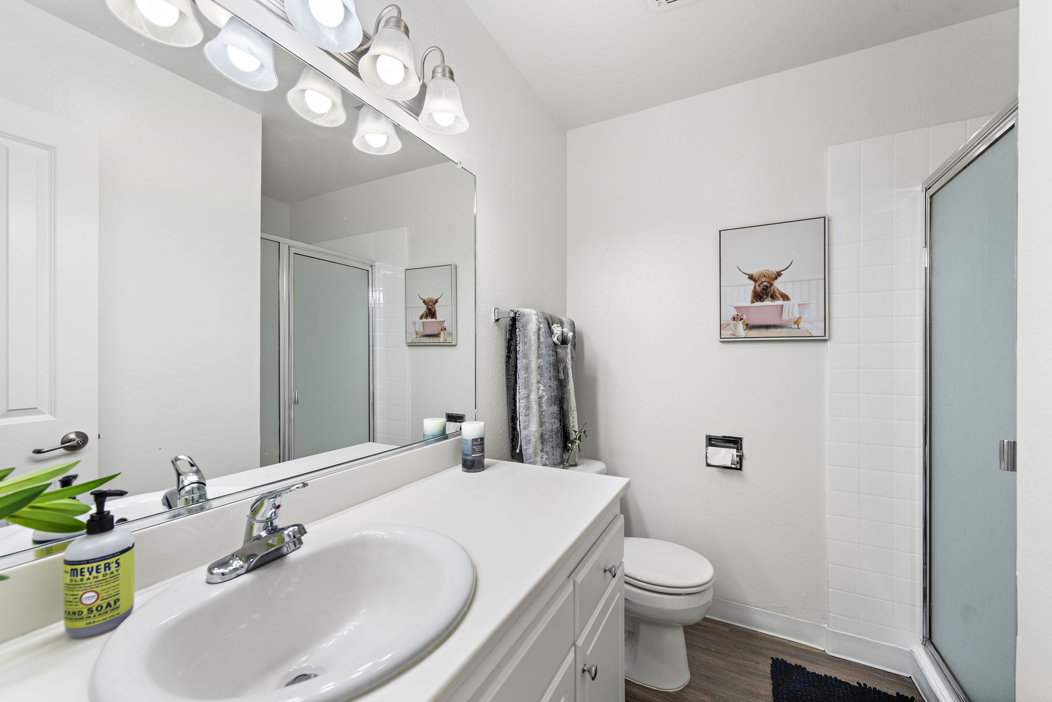 3 bedroom 1500sqft Newport Beach  Beauty  photo 2