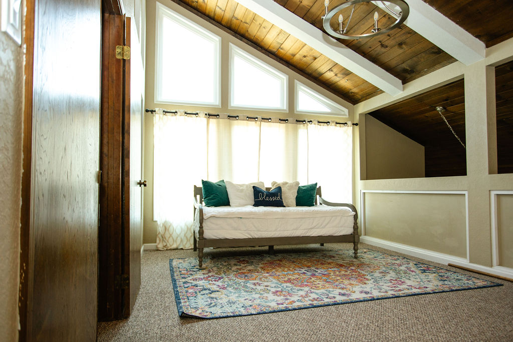Cozy 2/2 (King, Queen & Twin) dog friendly, w pool photo 4