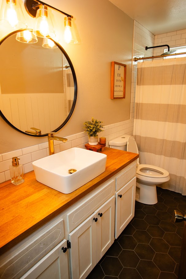 Cozy 2/2 (King, Queen & Twin) dog friendly, w pool photo 3