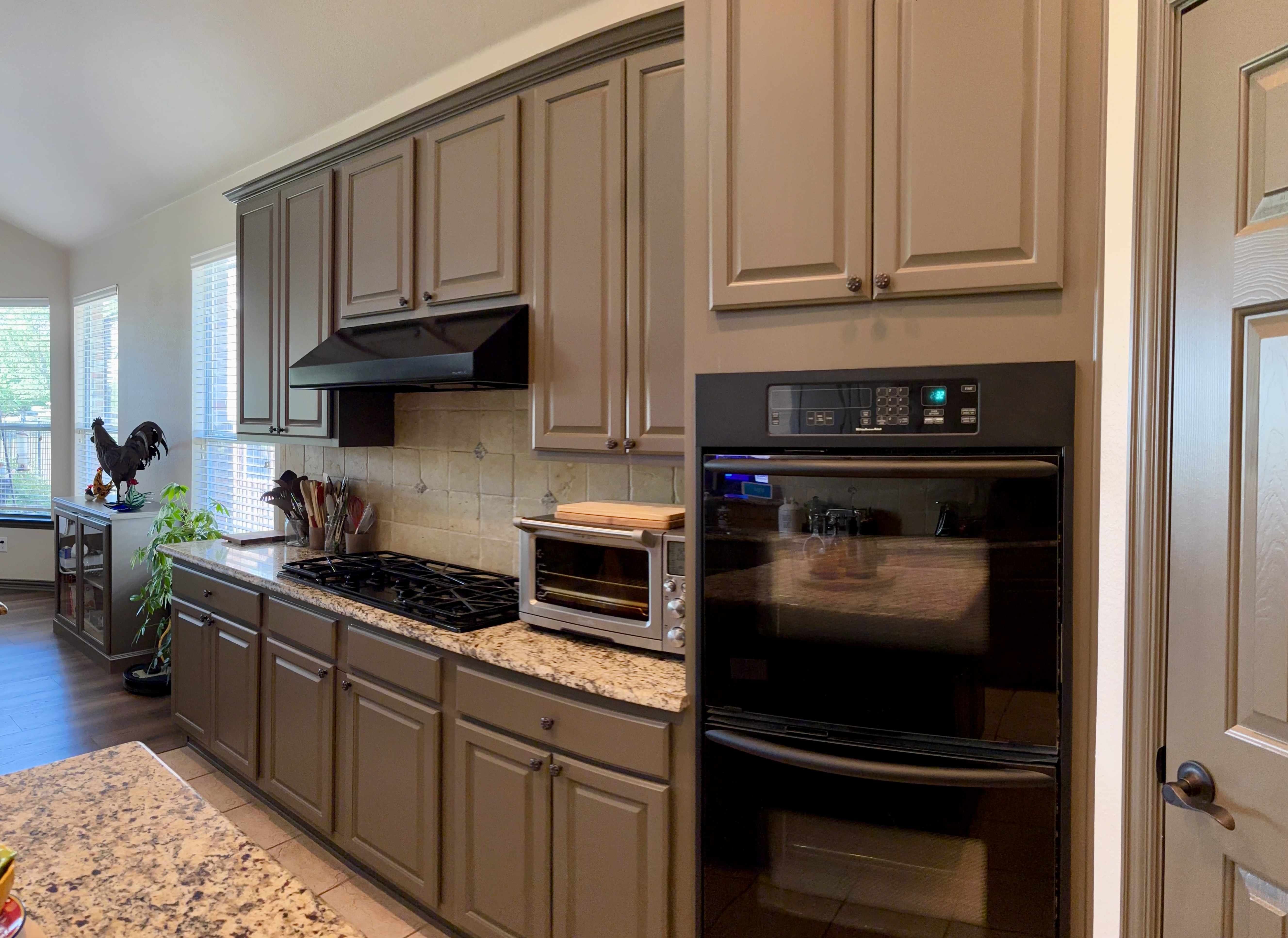 Elegant 2-Bedroom Suite on Golf Course photo 5