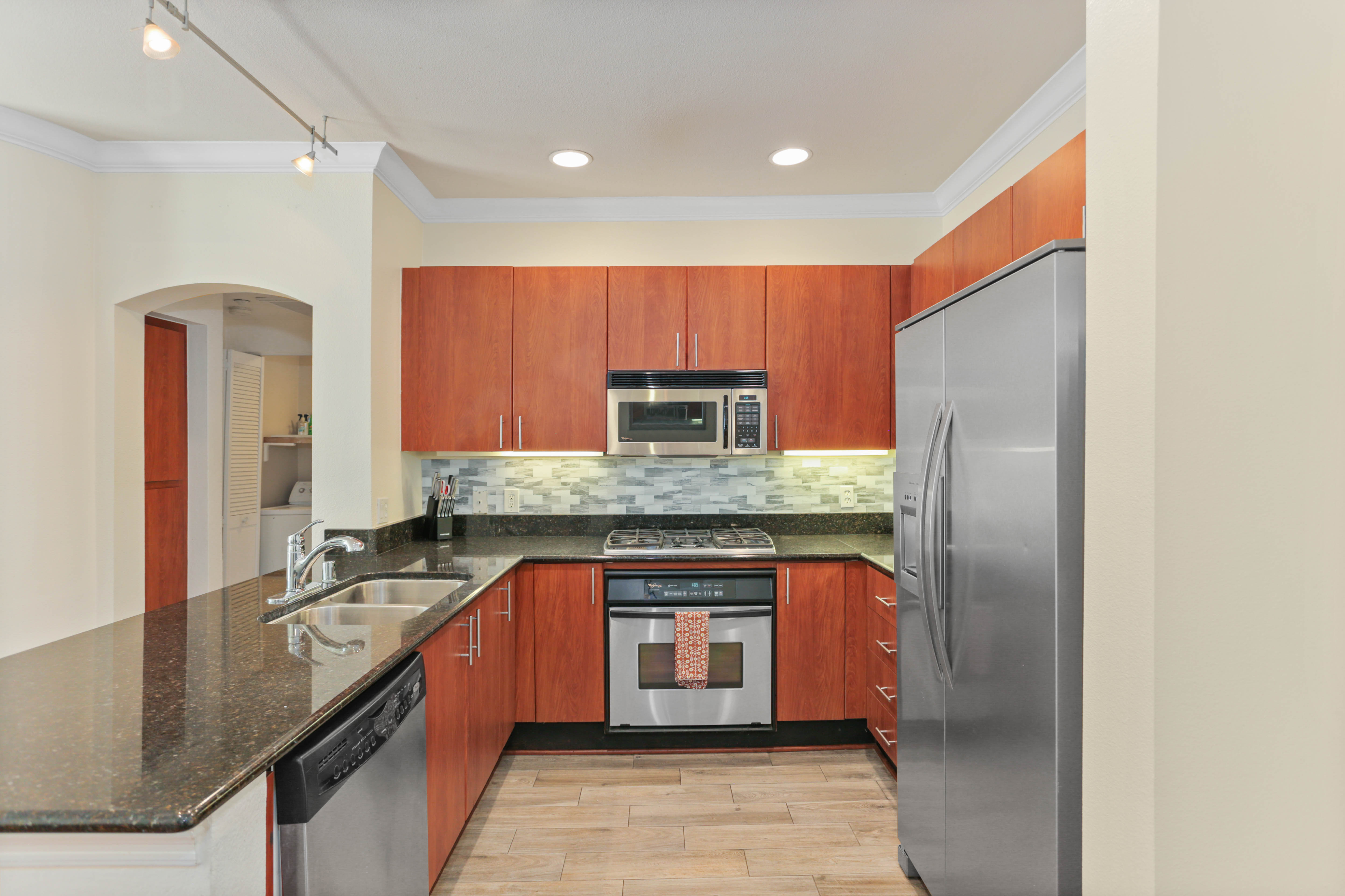 2BD/2BA - Gov't/Healthcare Discounts photo 4
