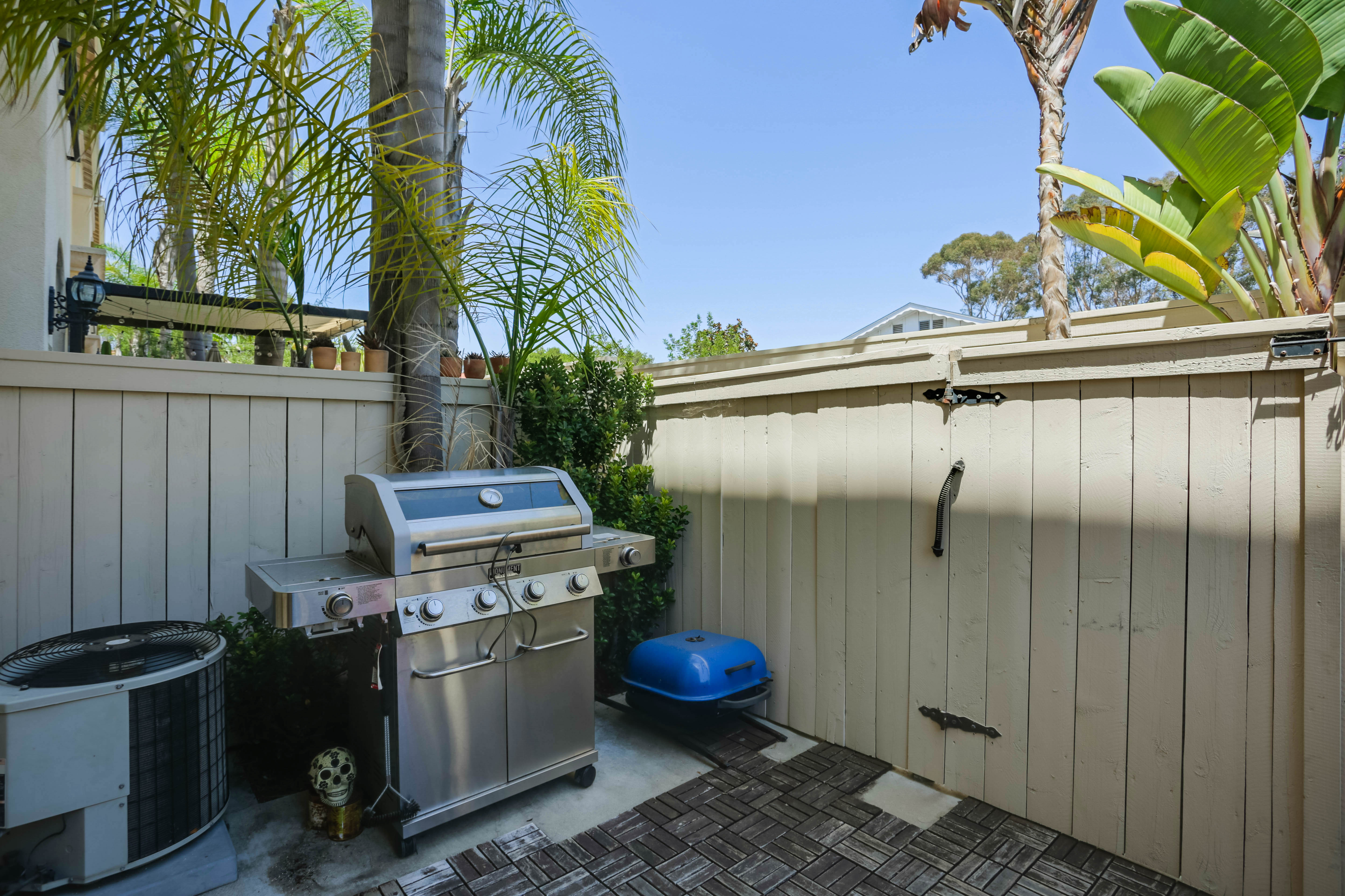 Central Townhouse, 3 Bed - Garage, W/D, HVAC photo 5