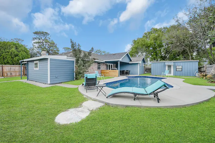 5BR Family Gem: Gather Together & Play-Grill-Swim! photo 2
