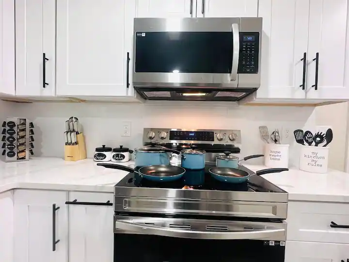 Comfort & Convenience in Prime Location photo 5