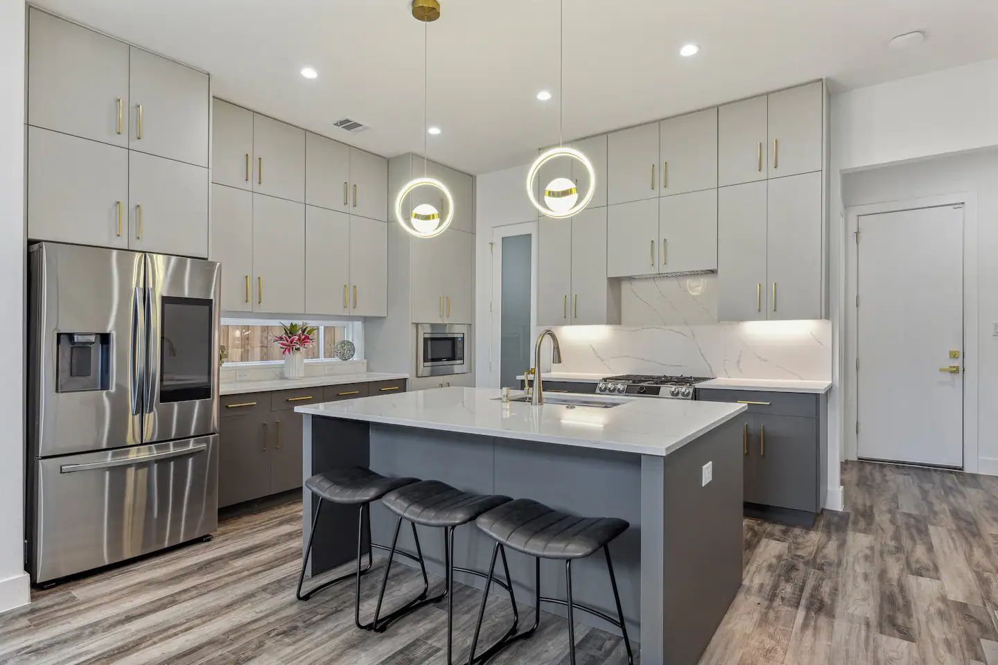 Upscale Townhome: Uptown, AA Center, Design Distrt photo 3