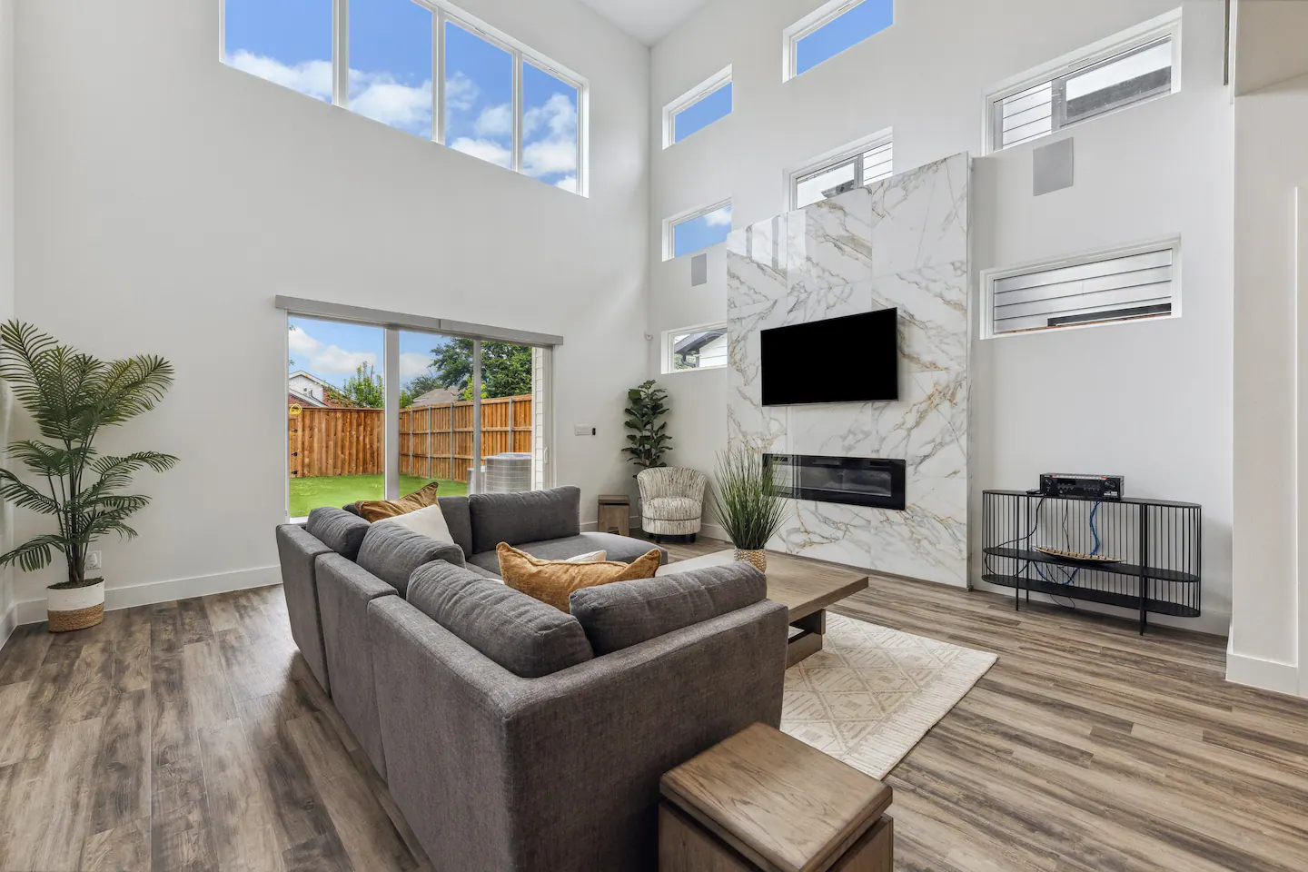 Upscale Townhome: Uptown, AA Center, Design Distrt photo 4