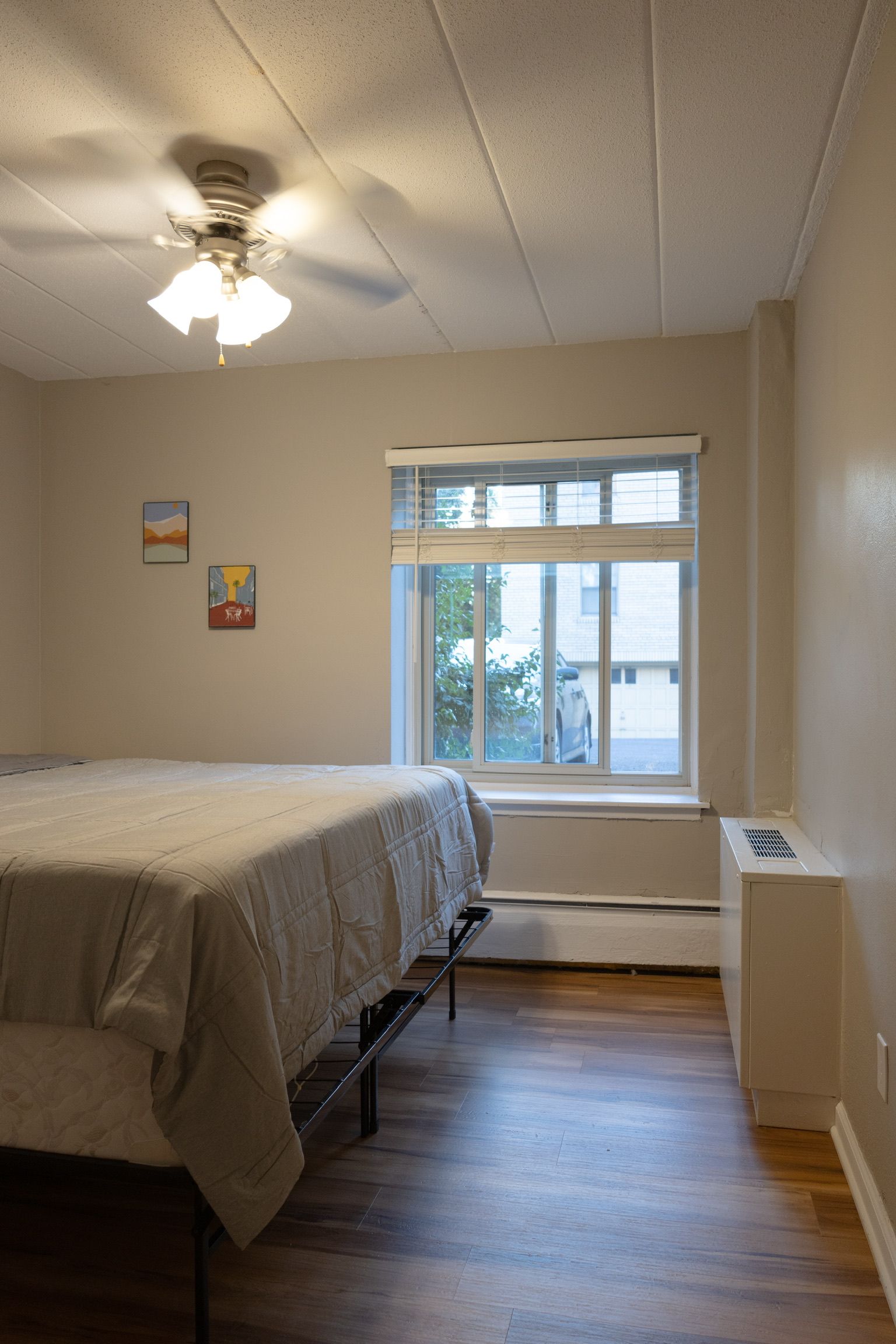 Centrally located Minneapolis unit W/ Rental car photo 5
