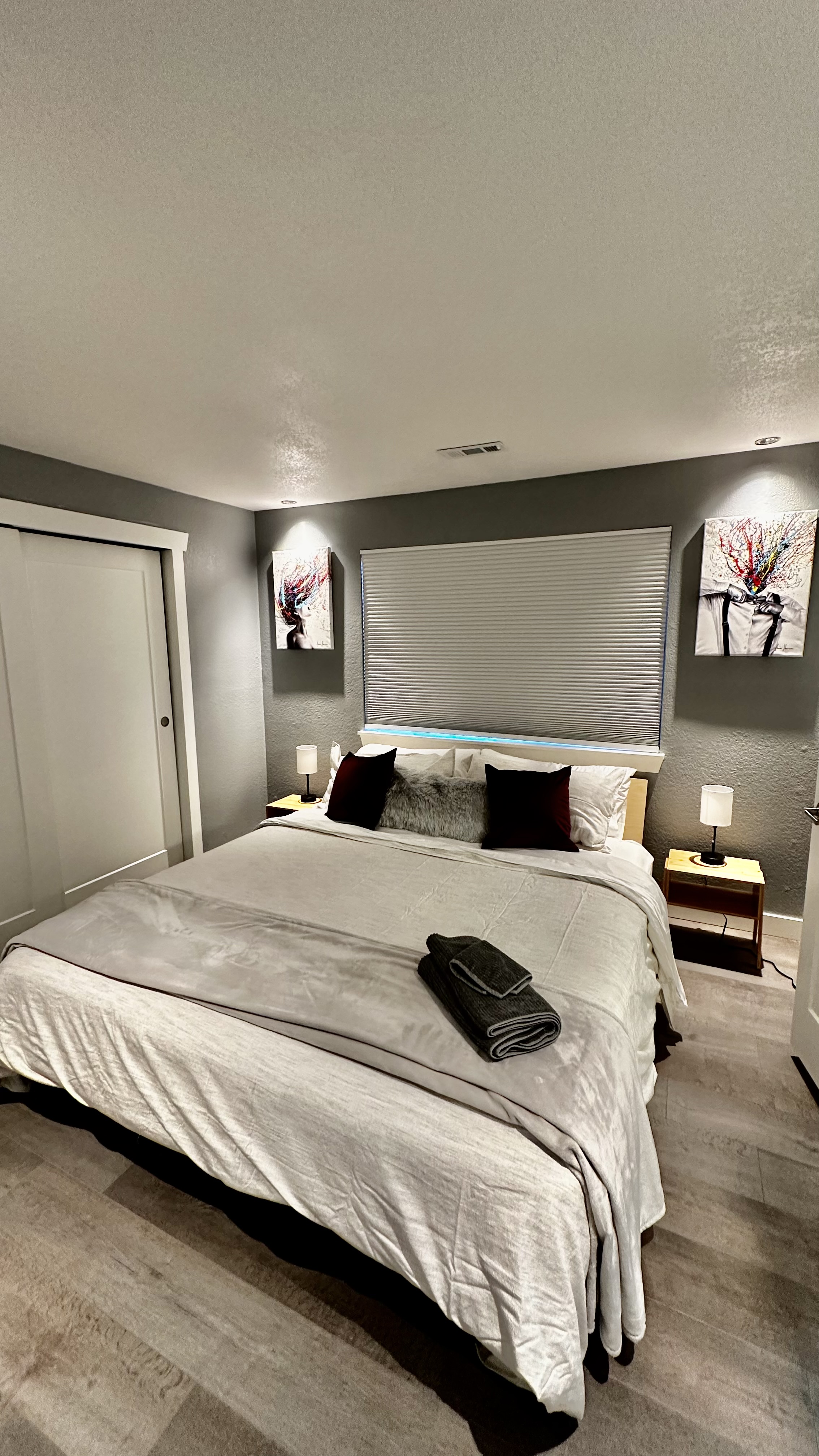~NEWLY Remodeled Mtn View Condo, Hot Tub, FastWiF~ photo 3