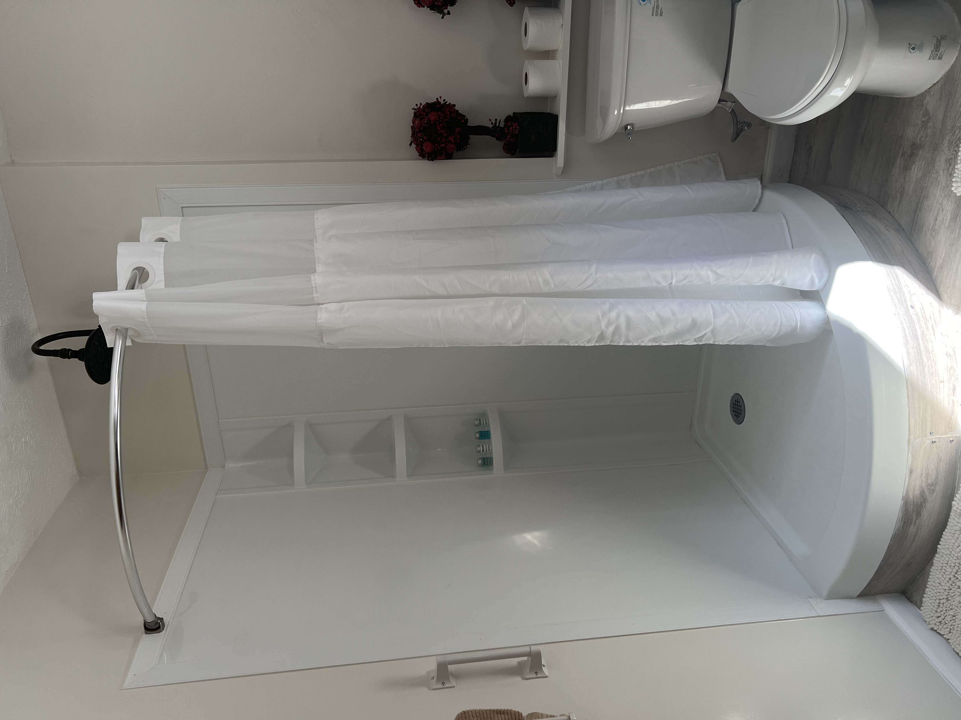 Lovely one bedroom, 1.9 miles from the hospital an photo 4