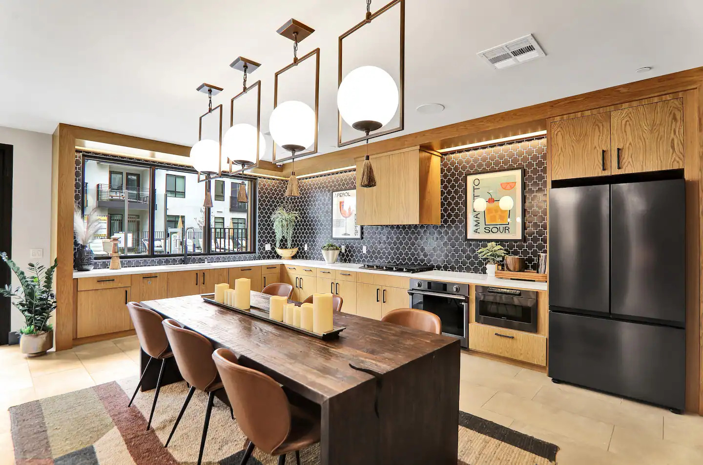 Irvine Luxury & Modern Home photo 4