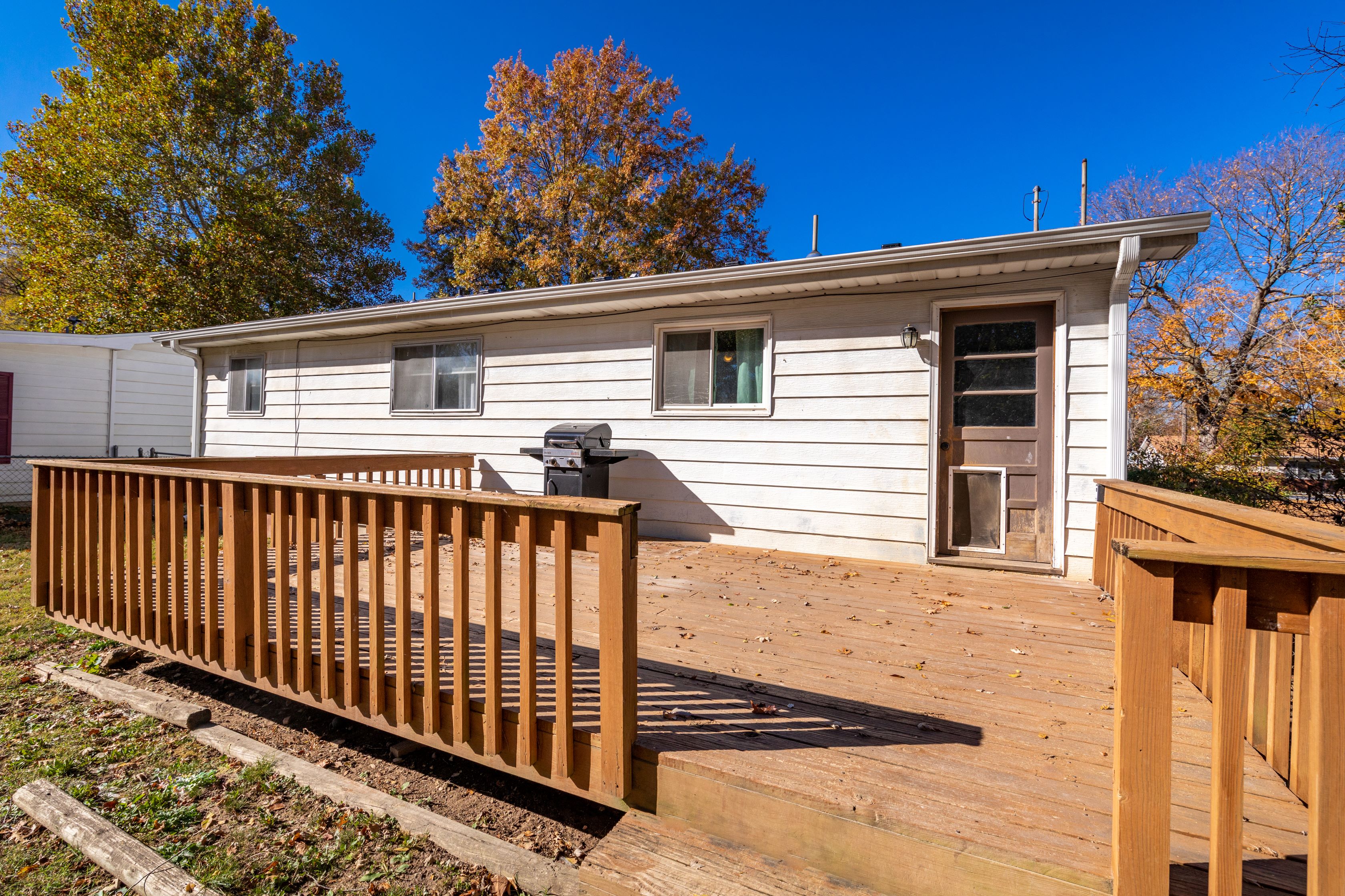 Pet Friendly Home close to Mercy, MSU and Bass Pro photo 2